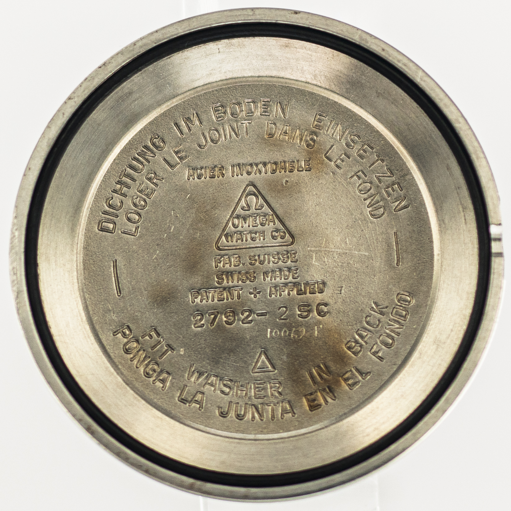 1562_marcels_watch_group_vintage_wristwatch_1953black_dial_omega_2792_caseback_01