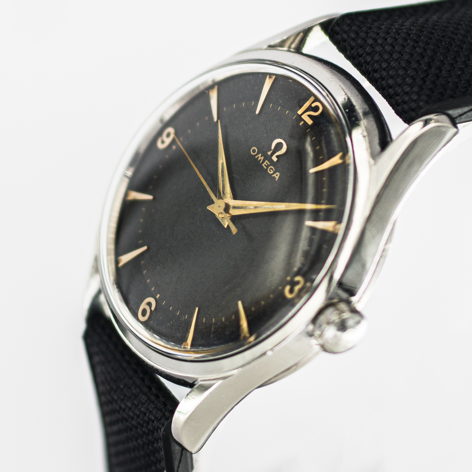1562_marcels_watch_group_vintage_wristwatch_1953black_dial_omega_2792_dial_05