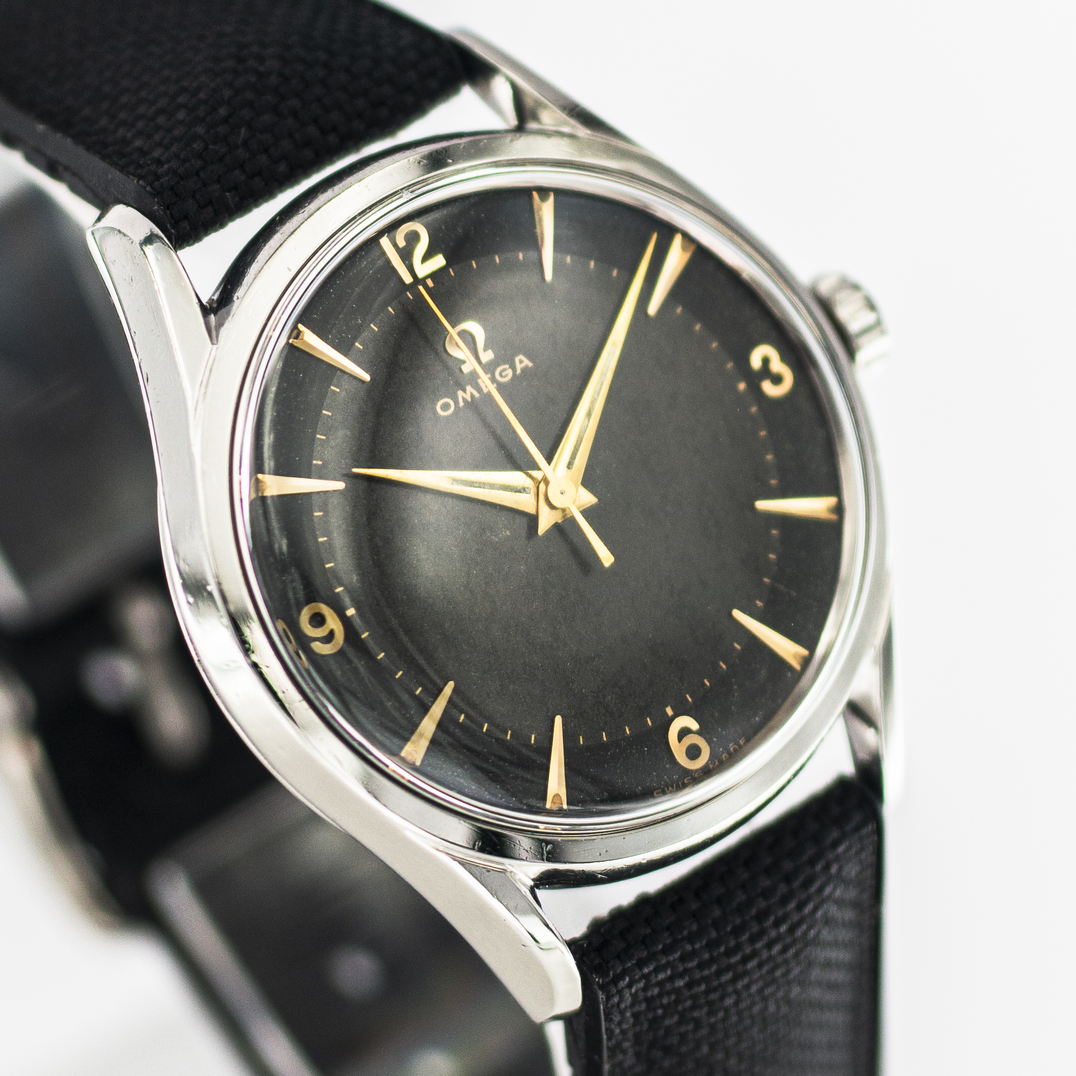 1562_marcels_watch_group_vintage_wristwatch_1953black_dial_omega_2792_dial_08