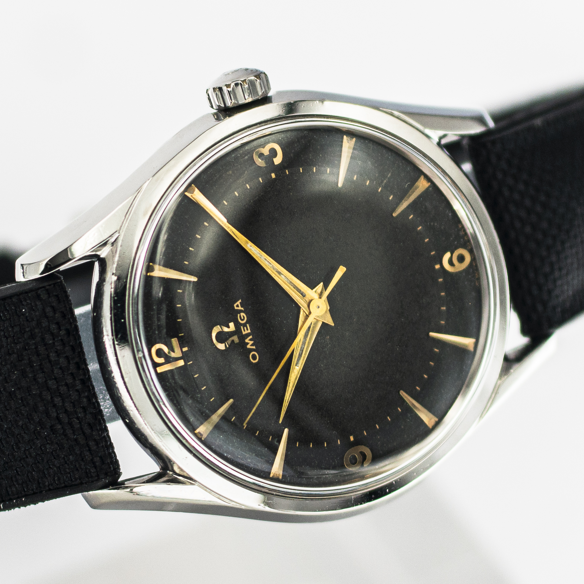 1562_marcels_watch_group_vintage_wristwatch_1953black_dial_omega_2792_dial_11