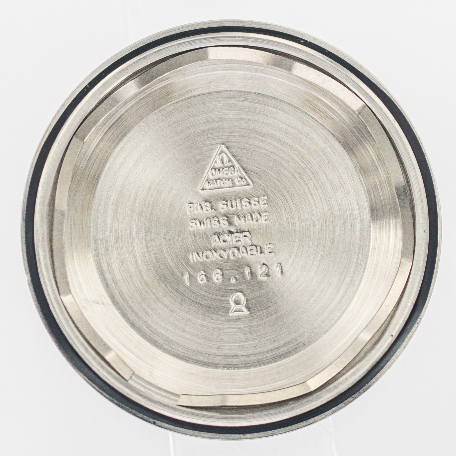 1564_marcels_watch_group_vintage_wristwatch_1972_omega_166.121_geneve_cobra_caseback_01
