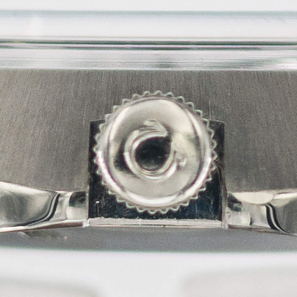 1564_marcels_watch_group_vintage_wristwatch_1972_omega_166.121_geneve_cobra_crown_01