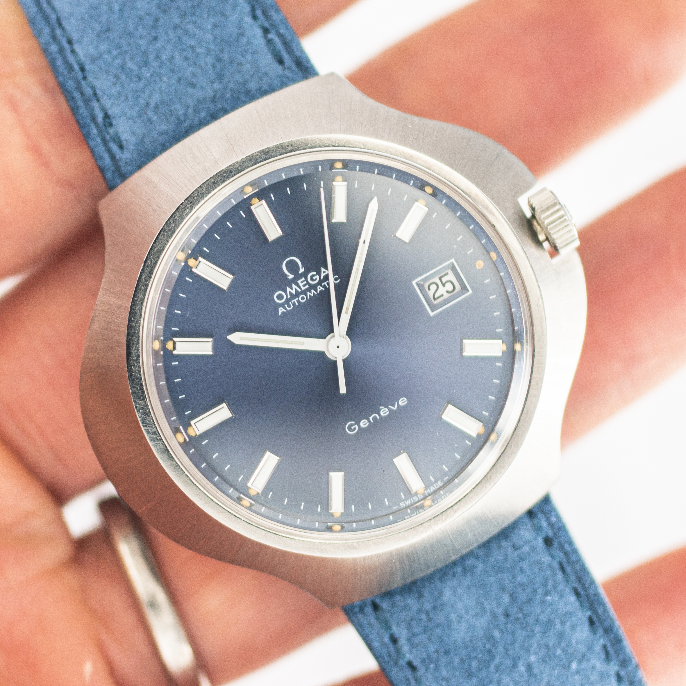 1564_marcels_watch_group_vintage_wristwatch_1972_omega_166.121_geneve_cobra_dial_11