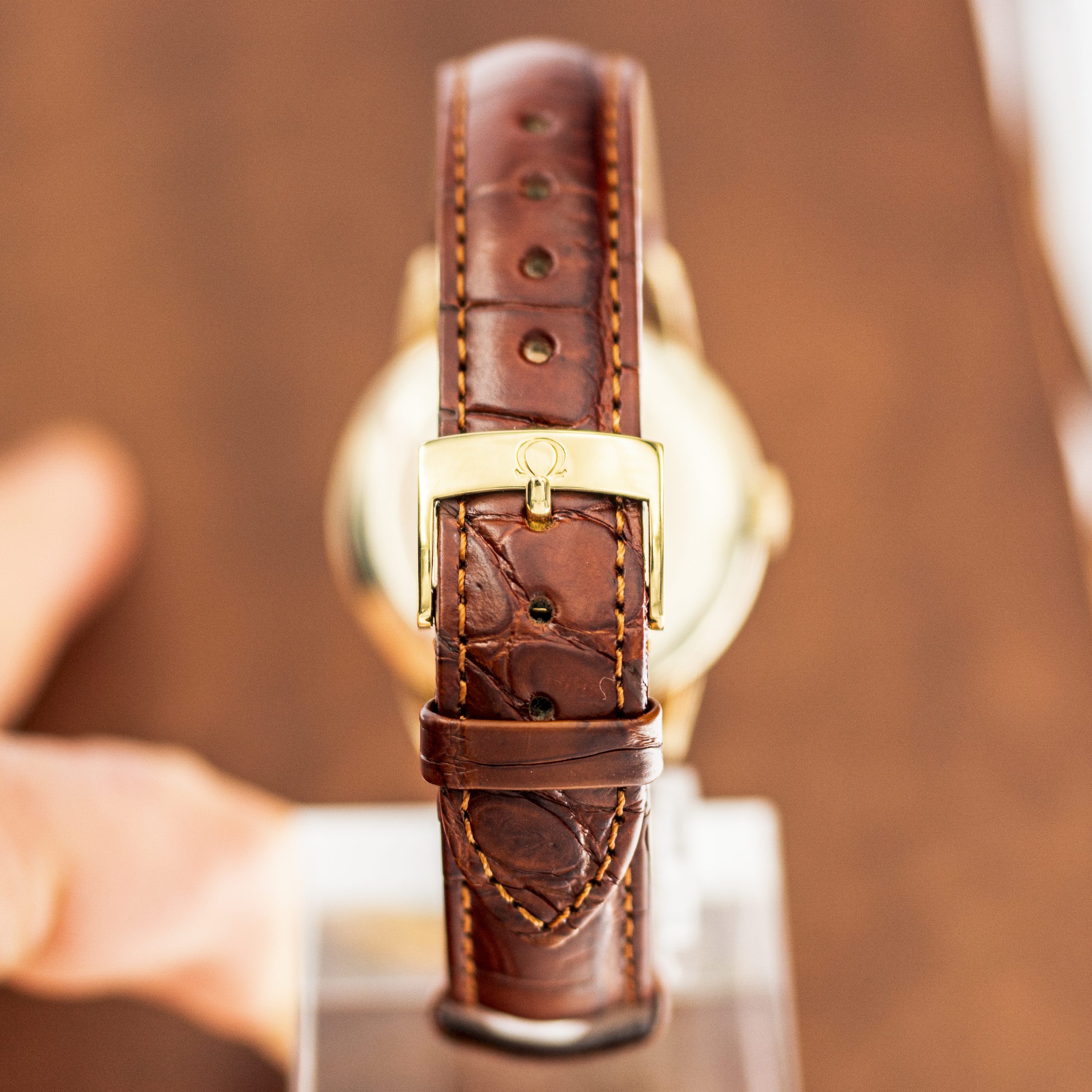 1566_marcels_watch_group_vintage_wristwatch_1952_omega_2684_tresor_buckle_01