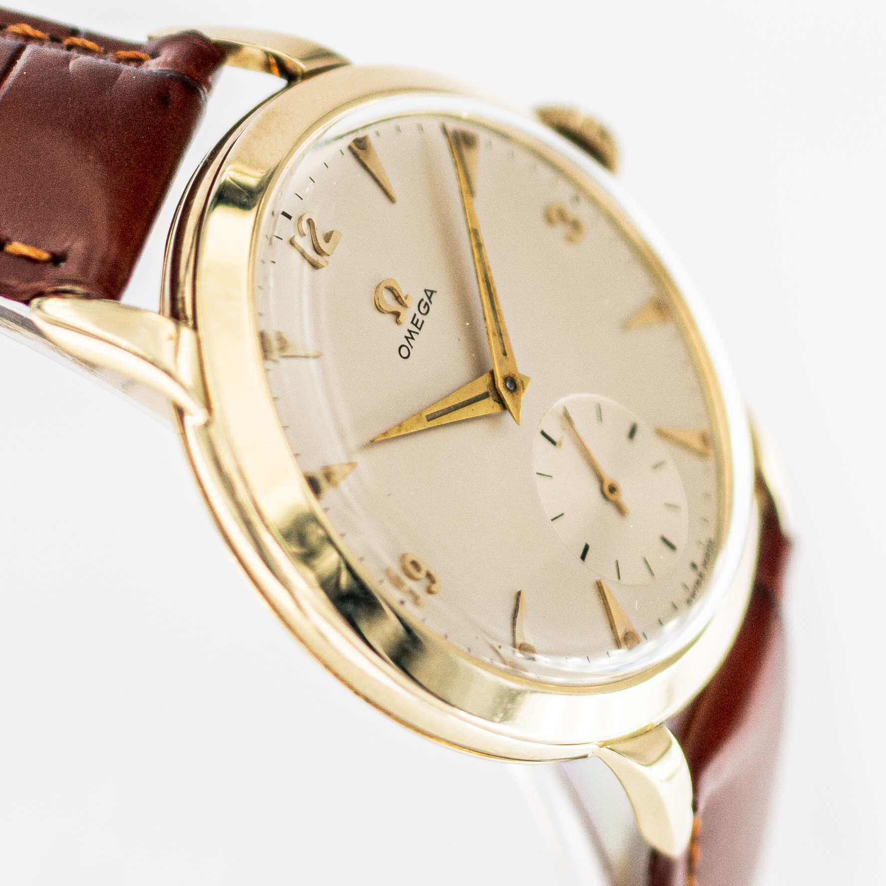 1566_marcels_watch_group_vintage_wristwatch_1952_omega_2684_tresor_dial_17