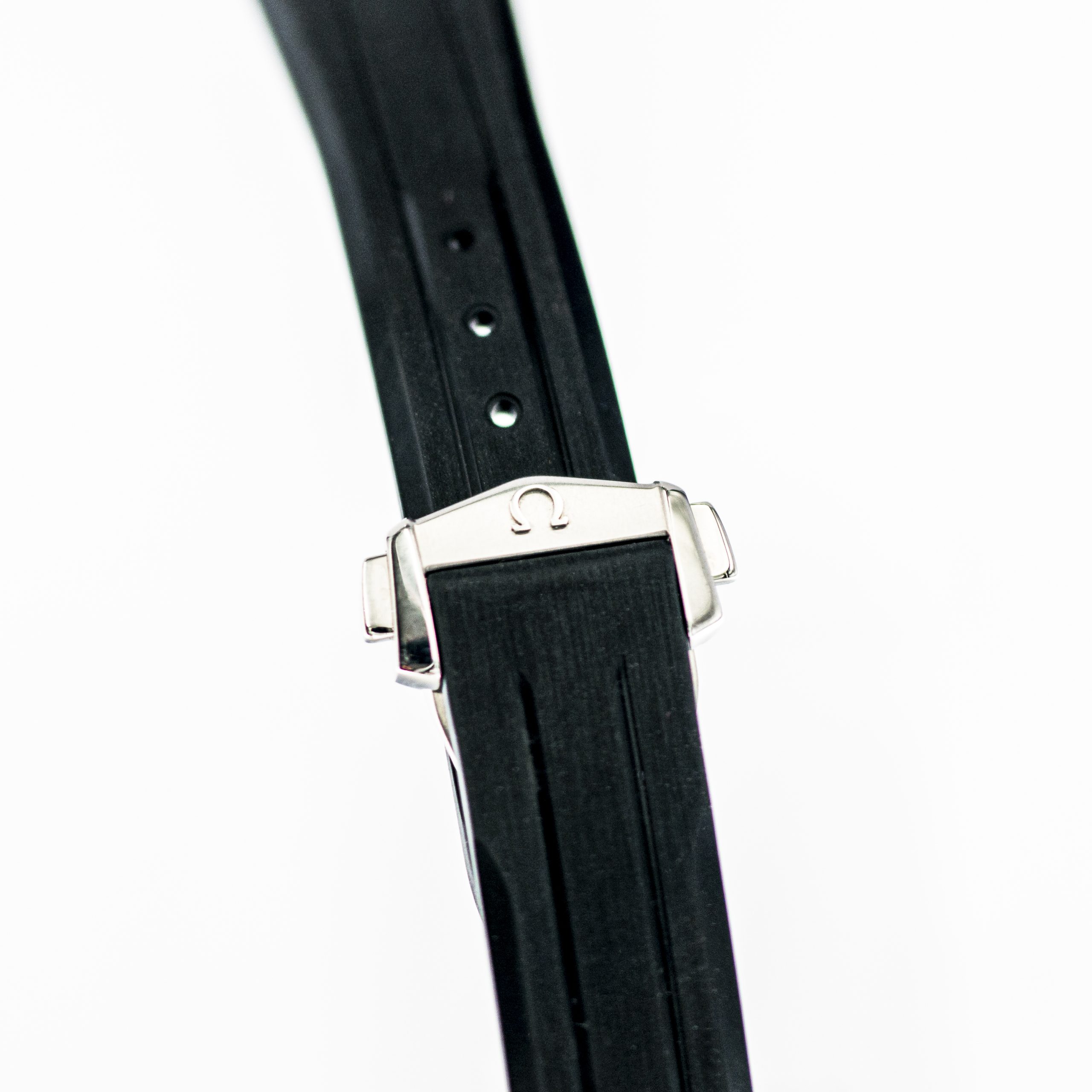 STR0145_marcels_watch_group_unused_omega_Z017245_rubberstrap_for_speedmaster_20_mm_16_mm_07