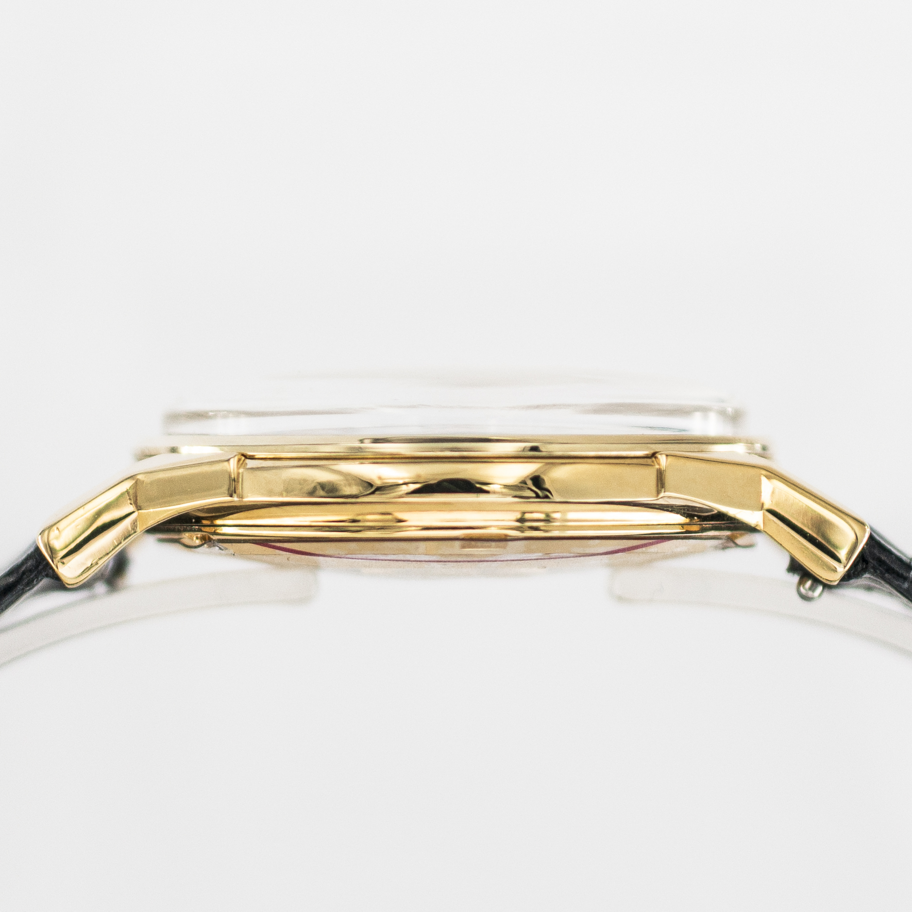 1567_marcels_watch_group_vintage_wristwatch_1963_omega_168.005_constellation_pie_pan_18K_gold_case_side_04