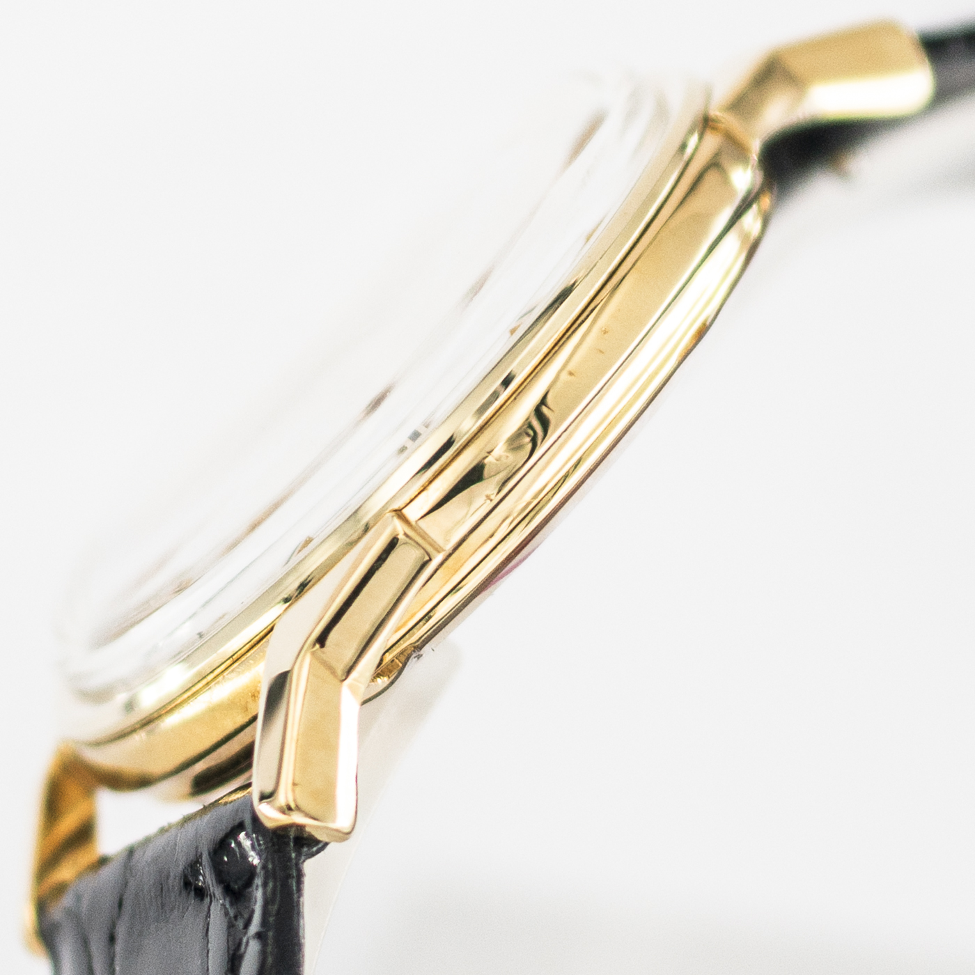 1567_marcels_watch_group_vintage_wristwatch_1963_omega_168.005_constellation_pie_pan_18K_gold_case_side_06