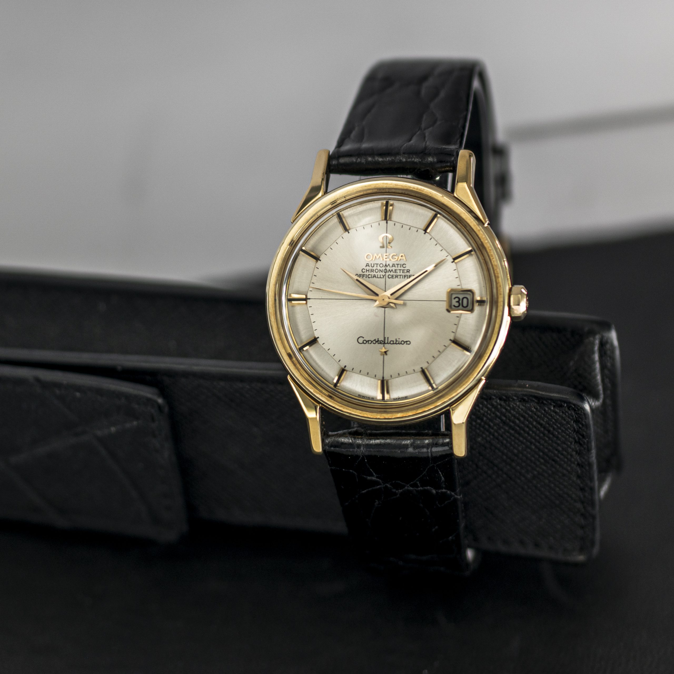 1567_marcels_watch_group_vintage_wristwatch_1963_omega_168.005_constellation_pie_pan_18K_gold_dial_24
