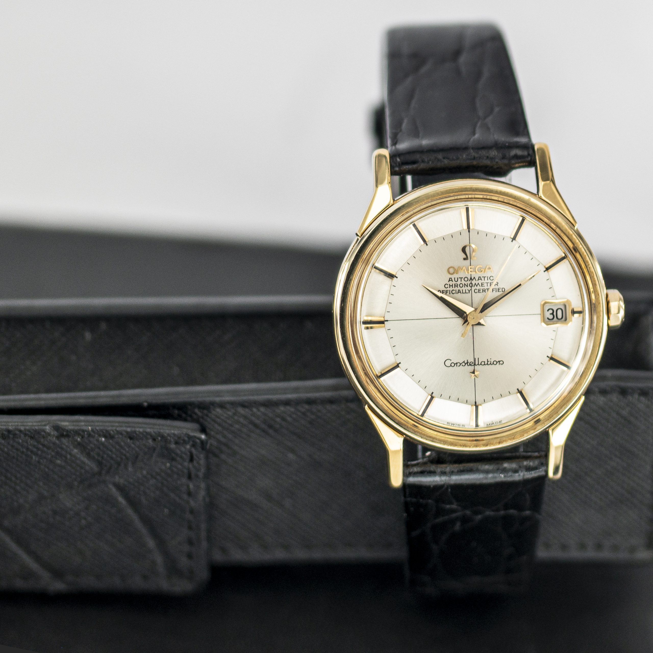 1567_marcels_watch_group_vintage_wristwatch_1963_omega_168.005_constellation_pie_pan_18K_gold_dial_25