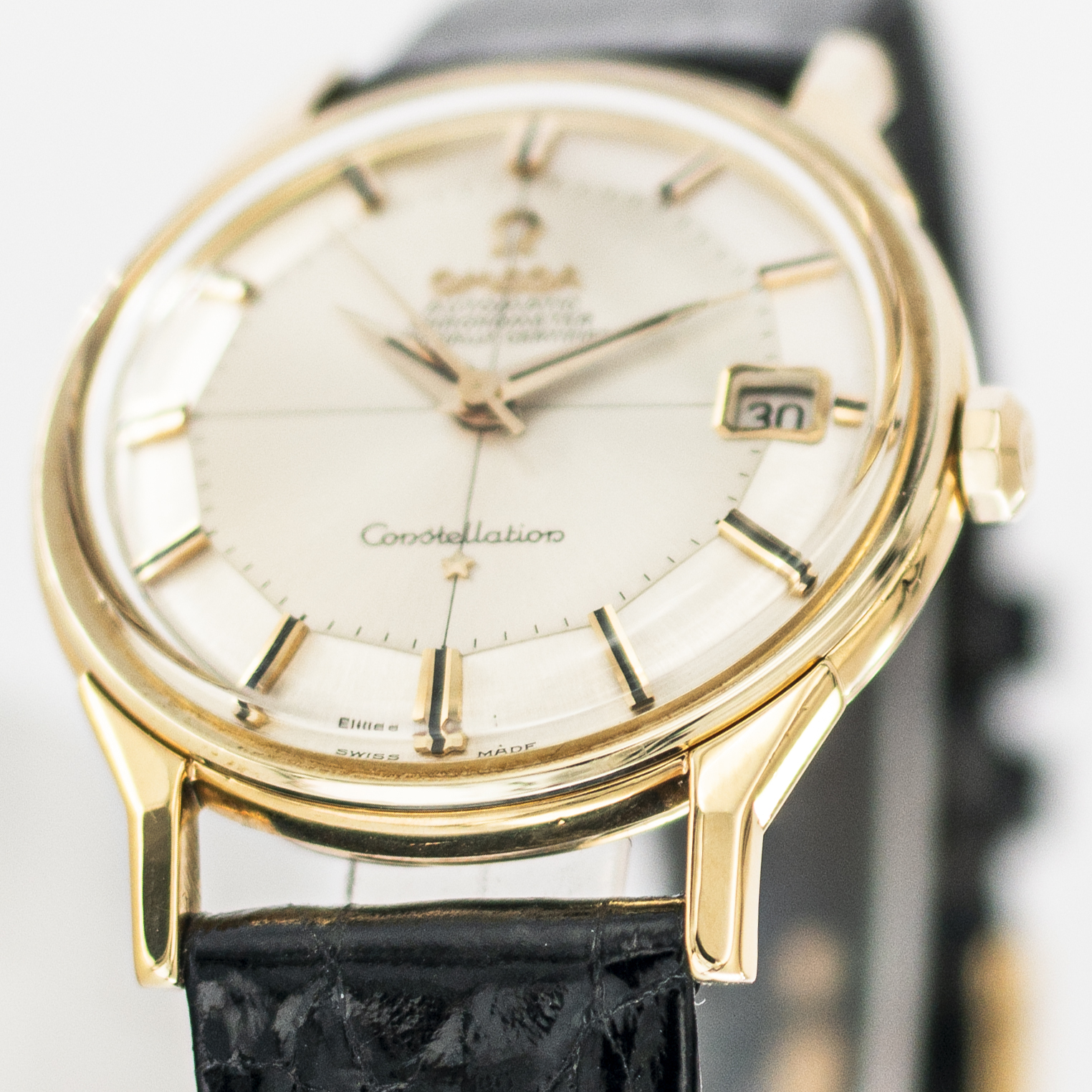 1567_marcels_watch_group_vintage_wristwatch_1963_omega_168.005_constellation_pie_pan_18K_gold_lugs_01