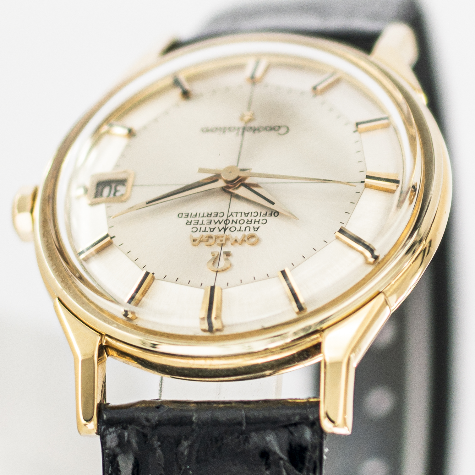 1567_marcels_watch_group_vintage_wristwatch_1963_omega_168.005_constellation_pie_pan_18K_gold_lugs_03