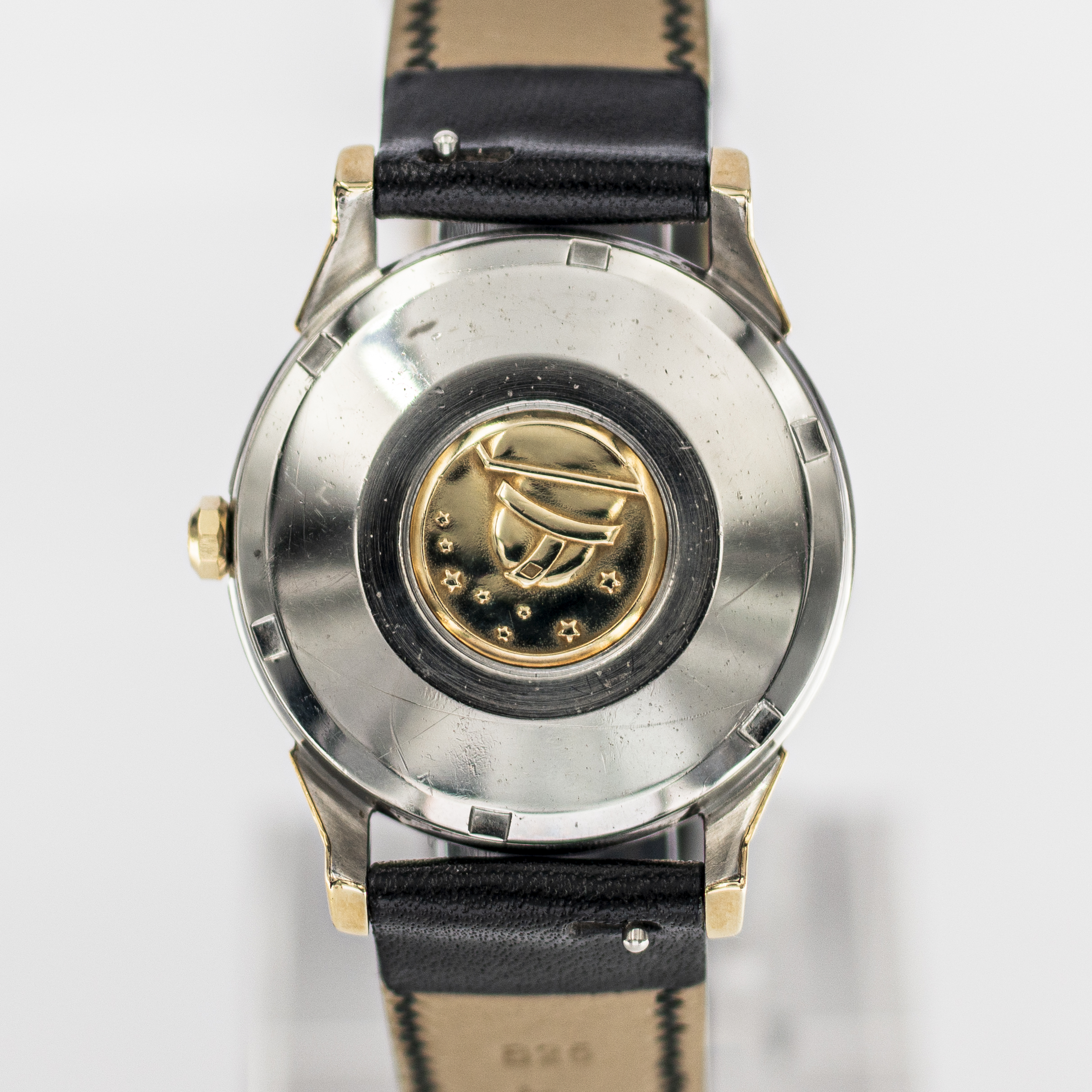 1567_marcels_watch_group_vintage_wristwatch_1963_omega_168.005_constellation_pie_pan_caseback_05