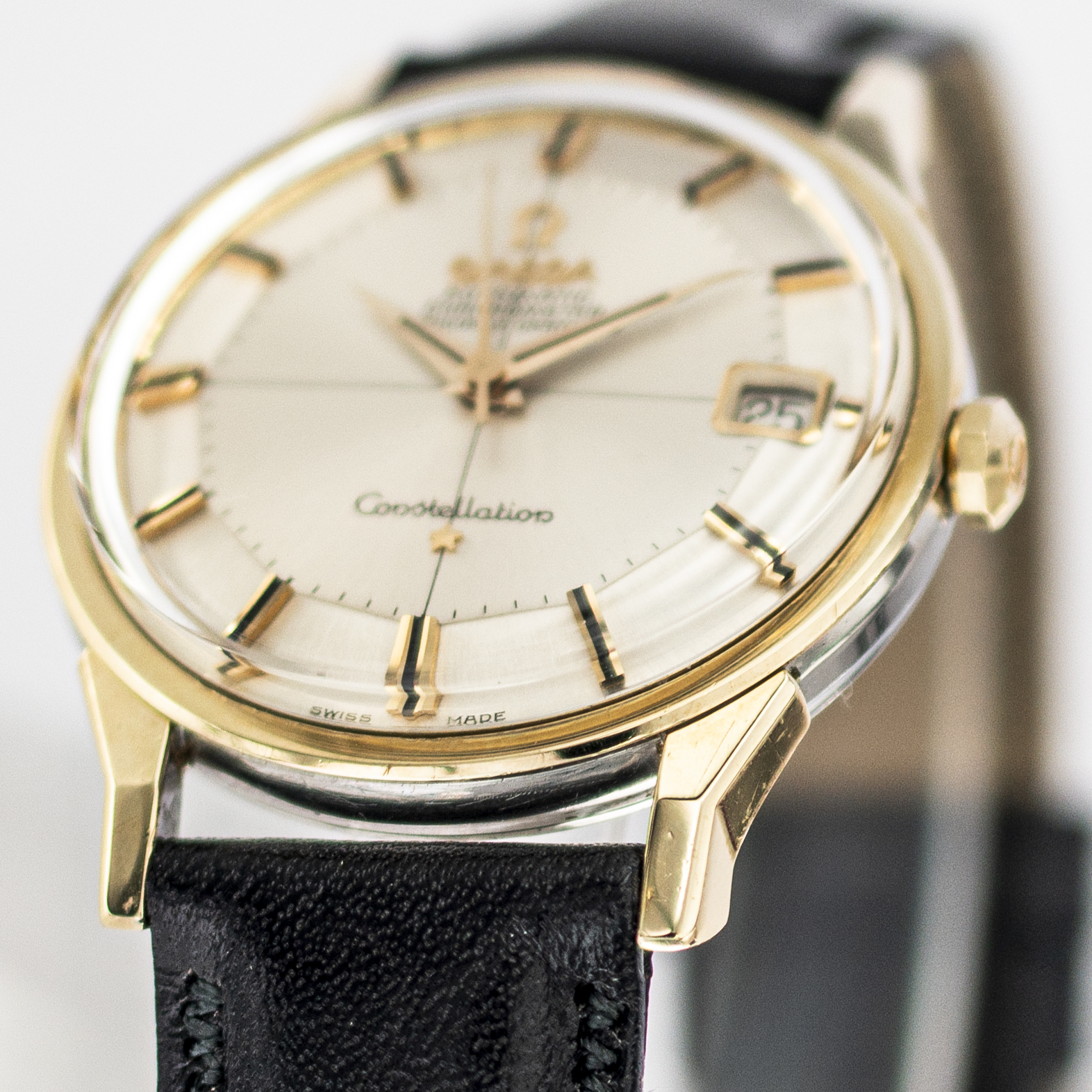 1567_marcels_watch_group_vintage_wristwatch_1963_omega_168.005_constellation_pie_pan_lugs_01