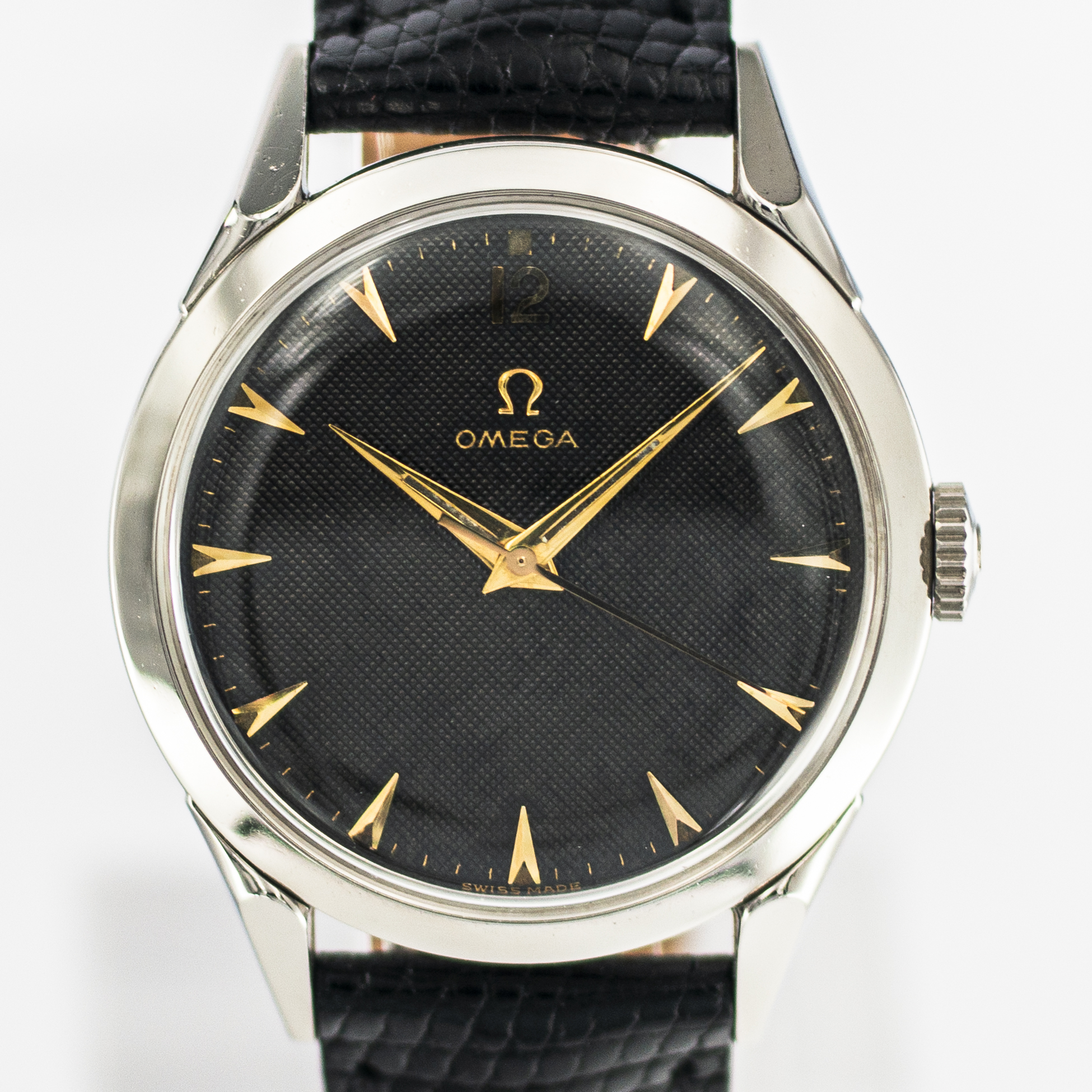 1569_marcels_watch_group_vintage_wristwatch_1952_omega_2608_6sc_dial_02