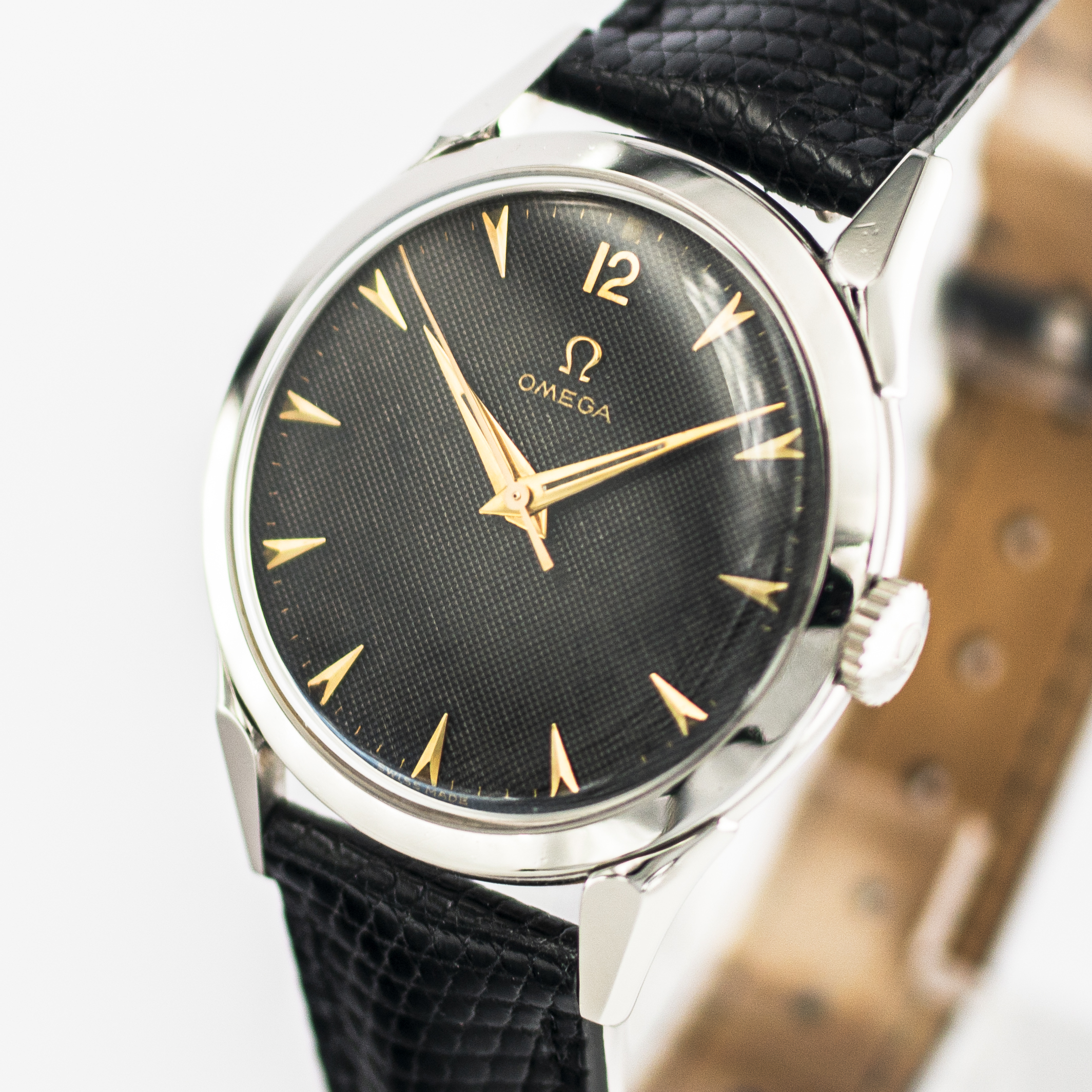 1569_marcels_watch_group_vintage_wristwatch_1952_omega_2608_6sc_dial_05