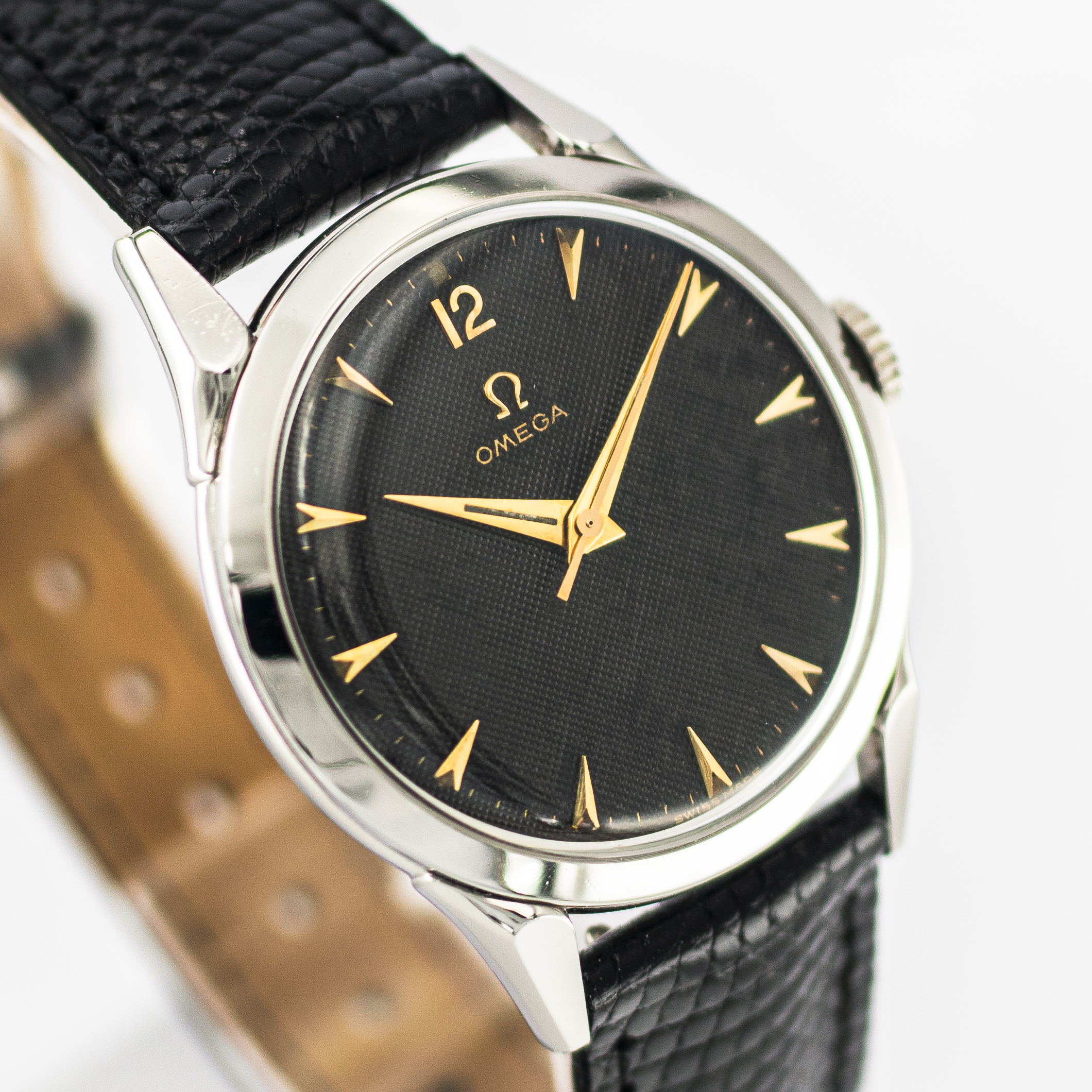 1569_marcels_watch_group_vintage_wristwatch_1952_omega_2608_6sc_dial_08