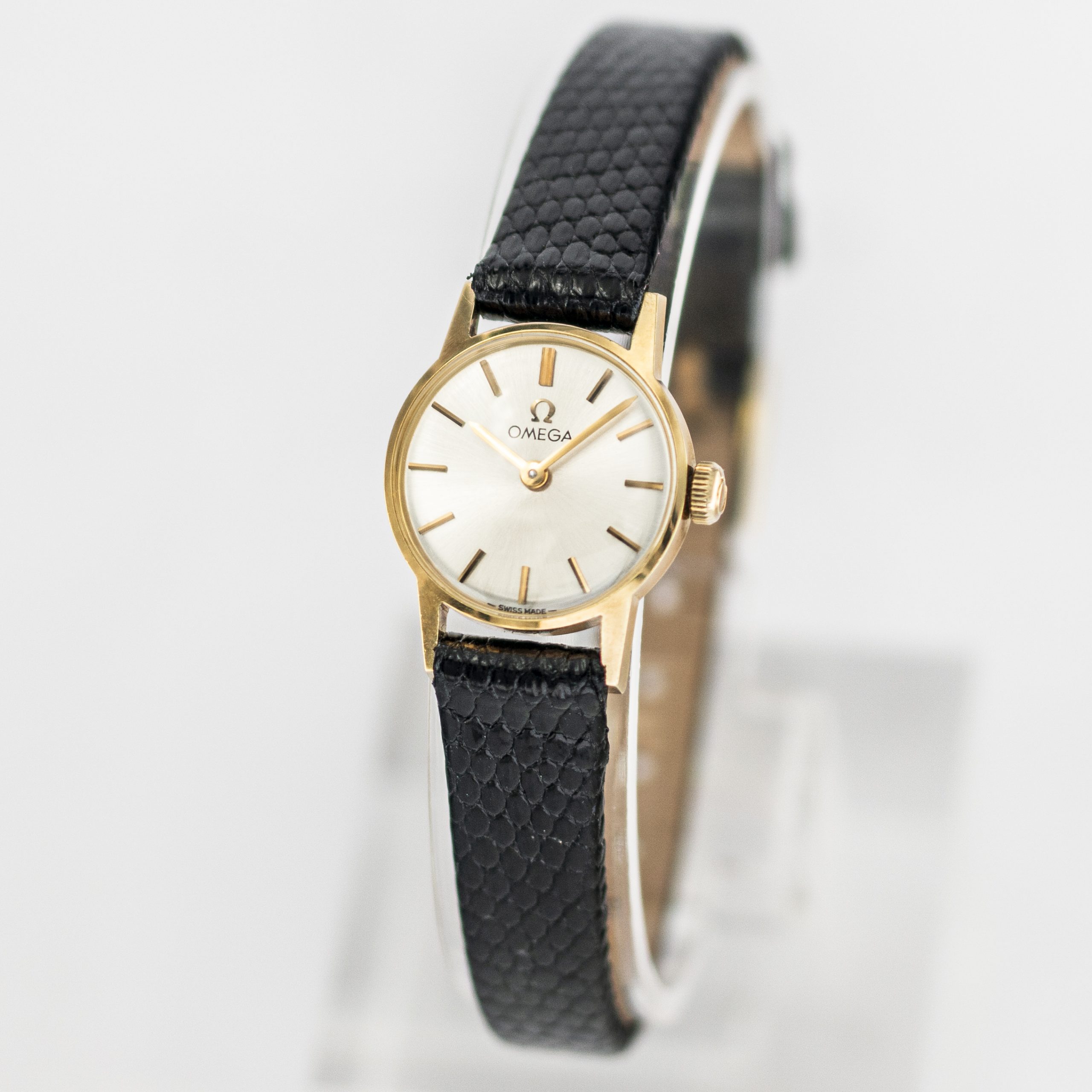 1570_marcels_watch_group_vintage_ladies_wristwatch_1964_omega_511.002_dial_02