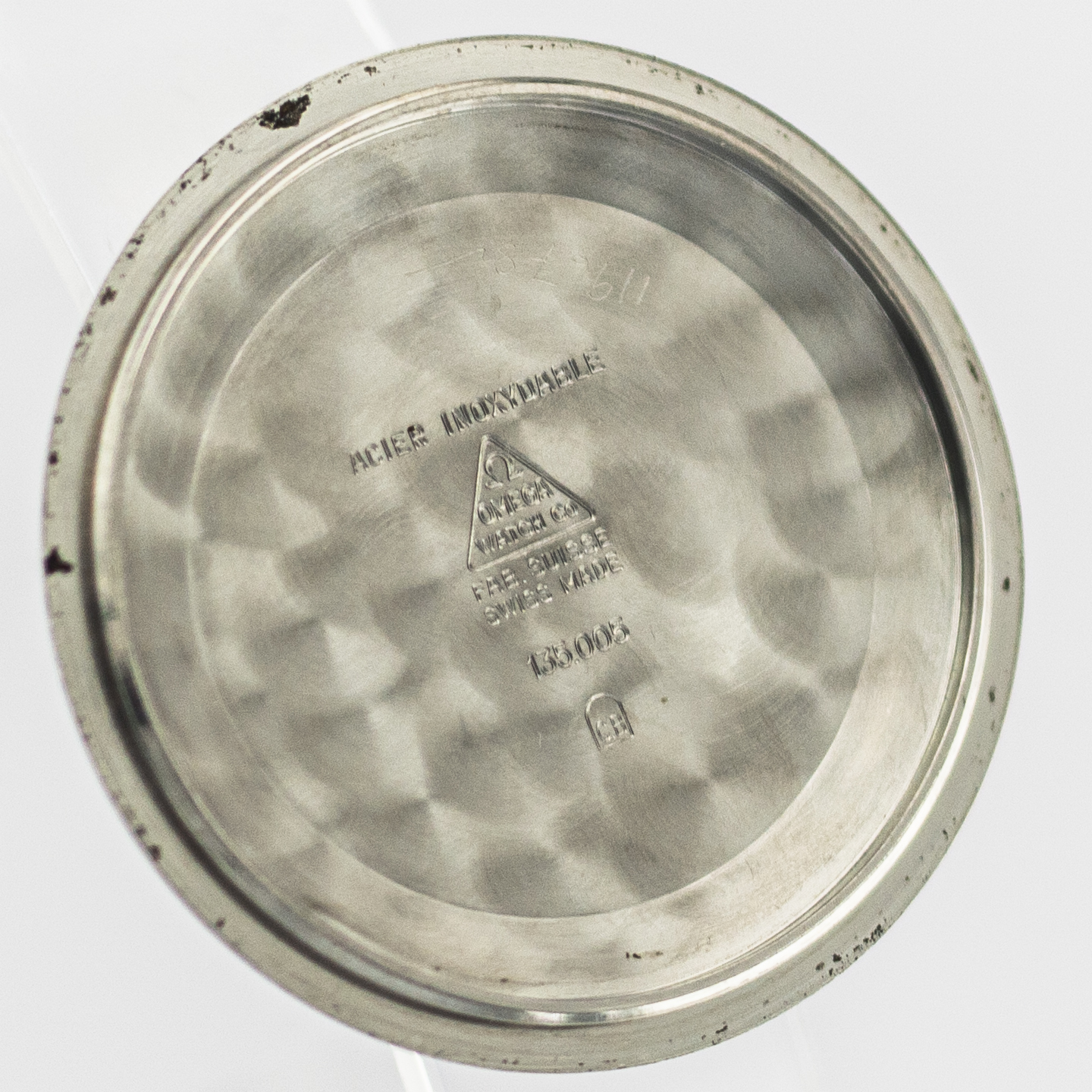 1571_marcels_watch_group_vintage_wristwatch_1962_omega_135.005_seamaster_caseback_03