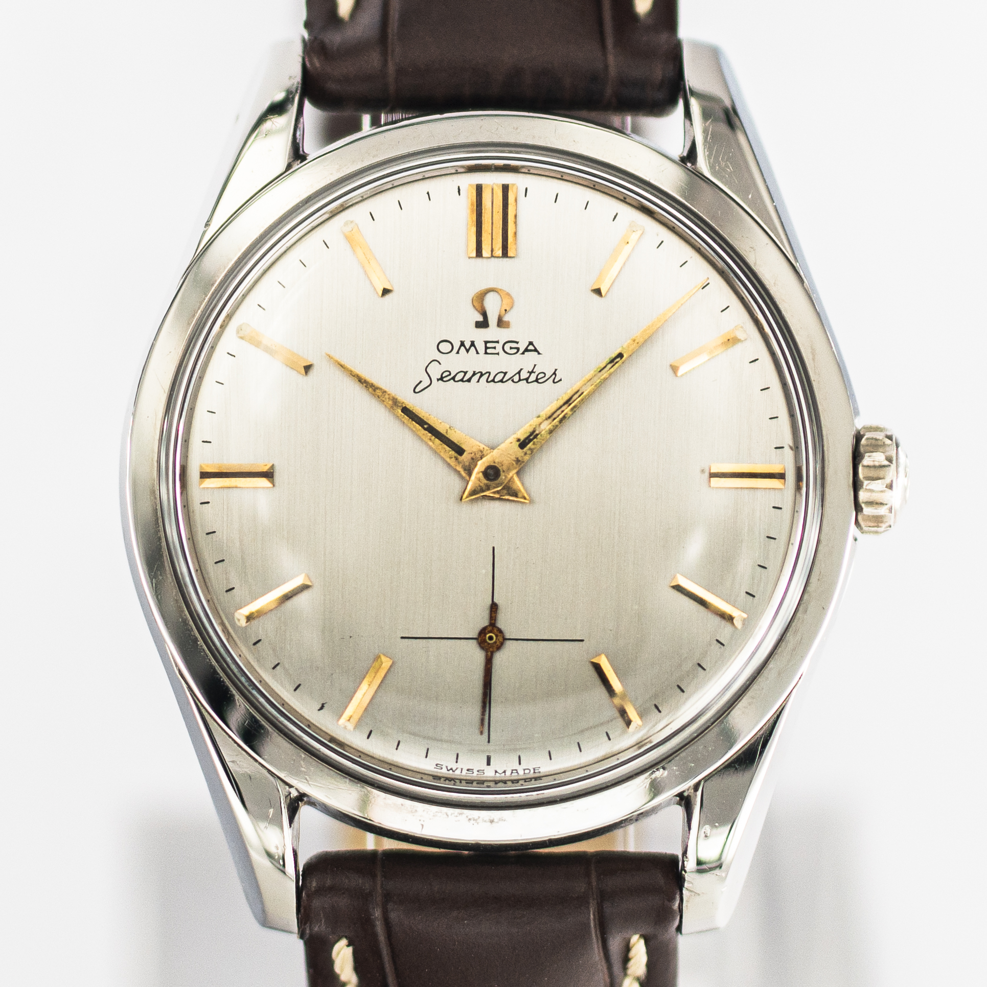 1573_marcels_watch_group_vintage_wristwatch_1957_omega_2937_seamaster_dial_01