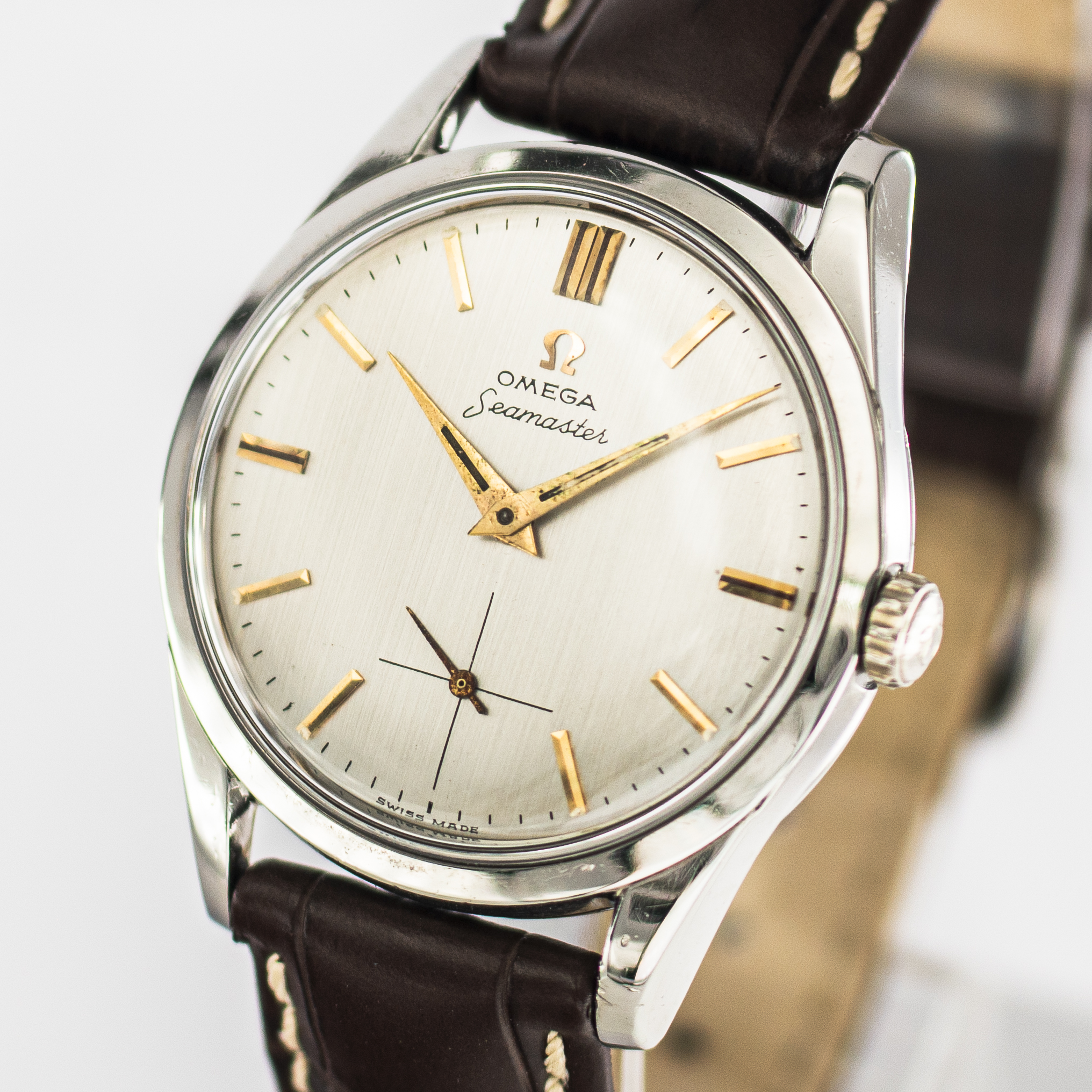 1573_marcels_watch_group_vintage_wristwatch_1957_omega_2937_seamaster_dial_04