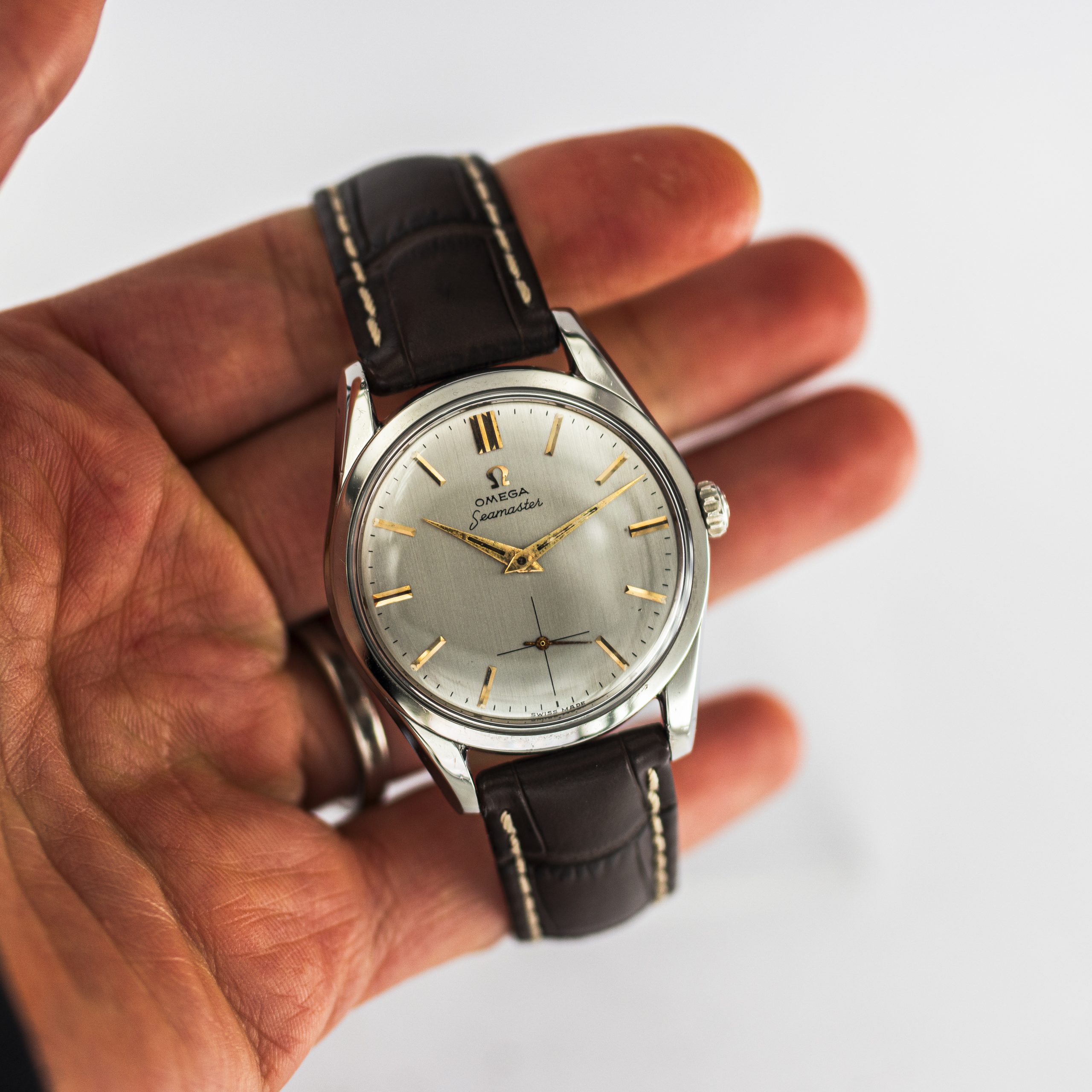 1573_marcels_watch_group_vintage_wristwatch_1957_omega_2937_seamaster_dial_12