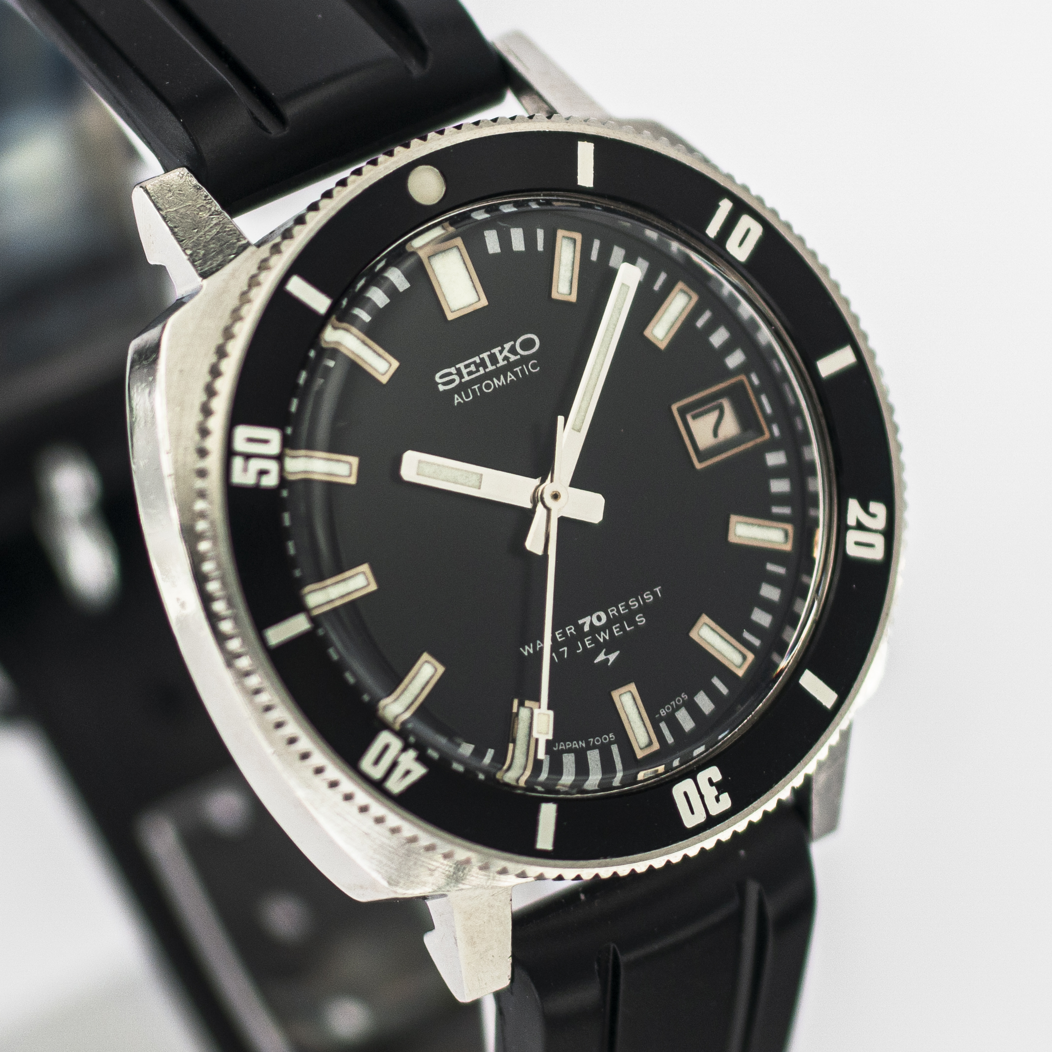 1574_marcels_watch_group_vintage_wristwatch_1971_seiko_7005_8052_poor_mans_62mas_cal7005a_dial_07
