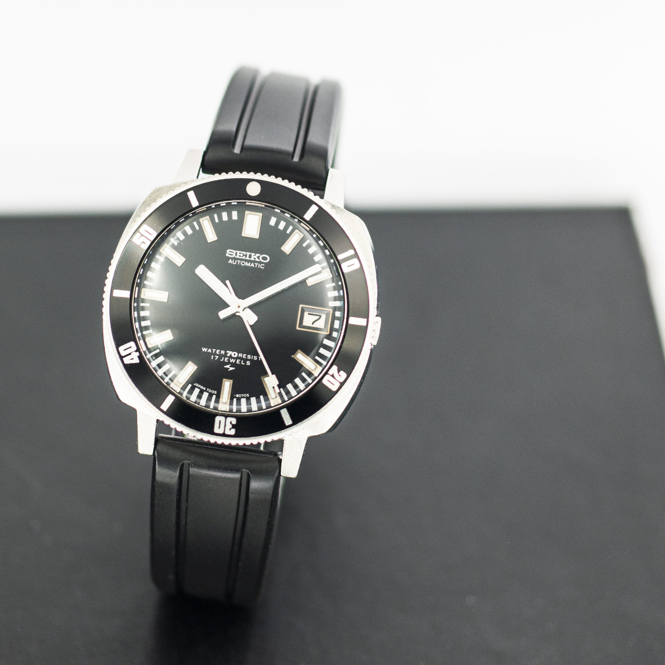 1574_marcels_watch_group_vintage_wristwatch_1971_seiko_7005_8052_poor_mans_62mas_cal7005a_dial_11