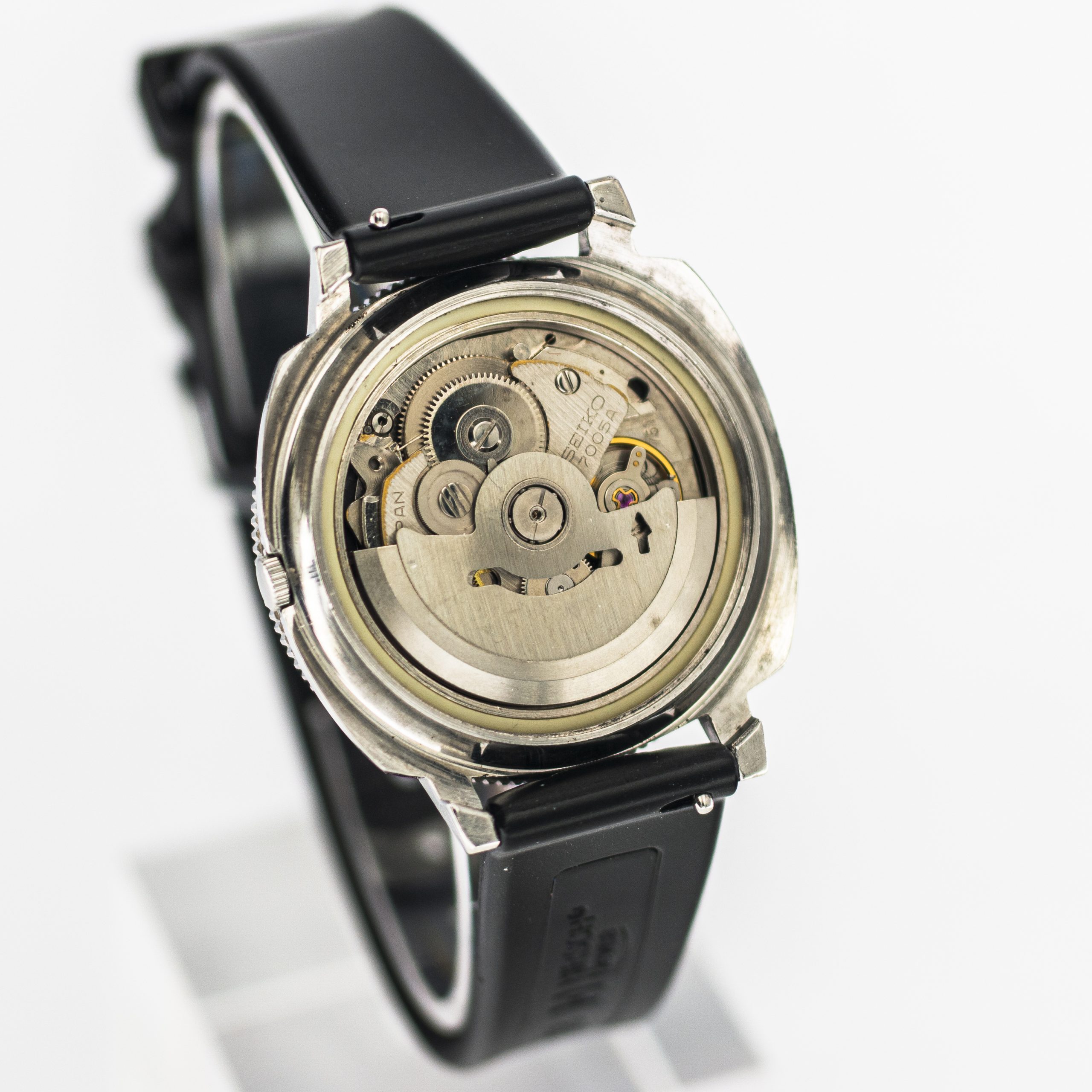 1574_marcels_watch_group_vintage_wristwatch_1971_seiko_7005_8052_poor_mans_62mas_cal7005a_movement_03