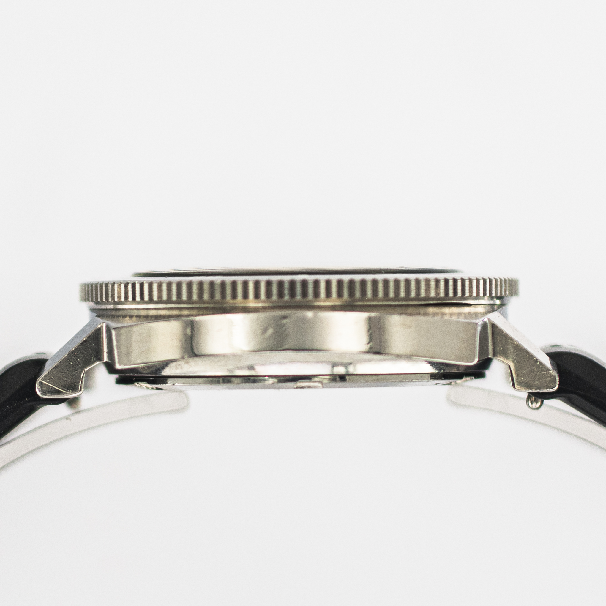 1574_marcels_watch_group_vintage_wristwatch_1971_seiko_7005_8052_poor_mans_62mas_case_side_04