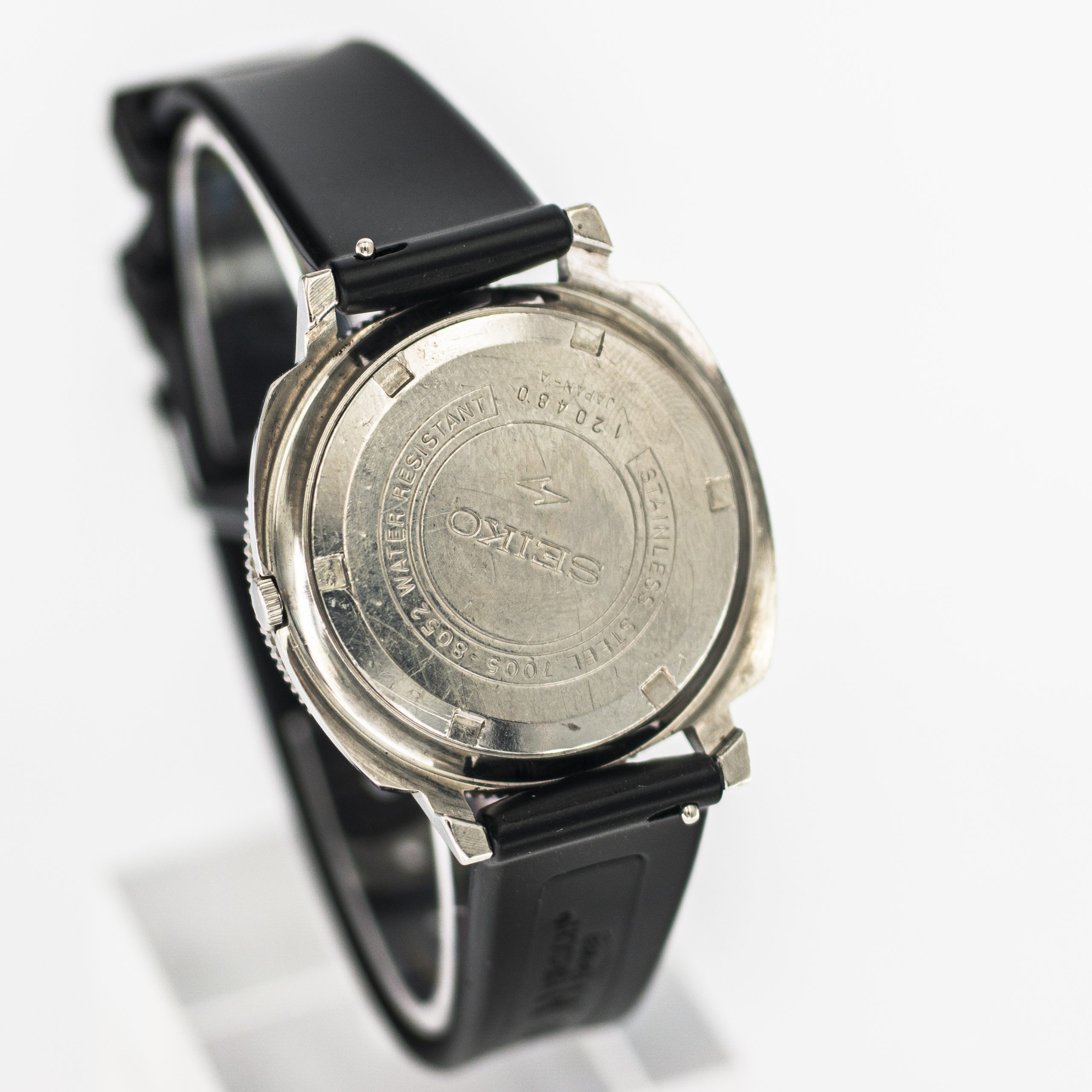 1574_marcels_watch_group_vintage_wristwatch_1971_seiko_7005_8052_poor_mans_62mas_caseback_03