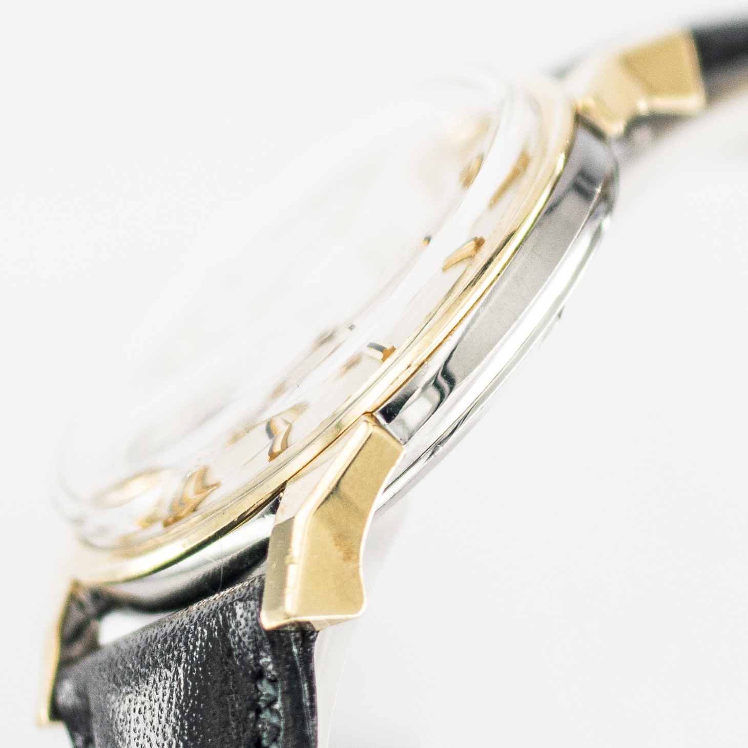 1575_marcels_watch_group_vintage_wristwatch_1966_omega_168.005_constellation_pie_pan_case_sise_06