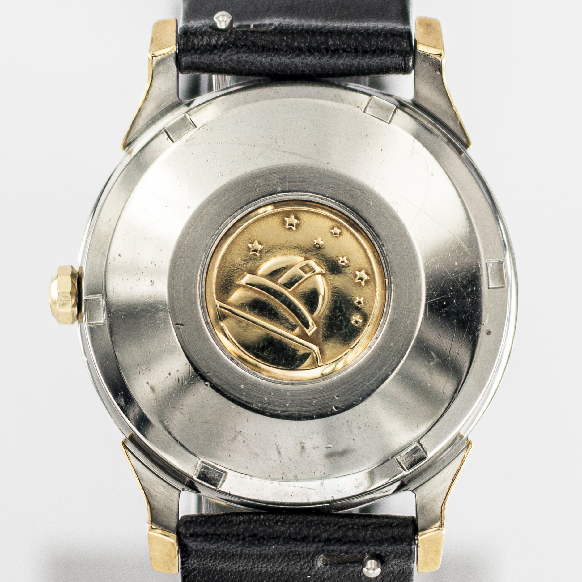 1575_marcels_watch_group_vintage_wristwatch_1966_omega_168.005_constellation_pie_pan_caseback_04
