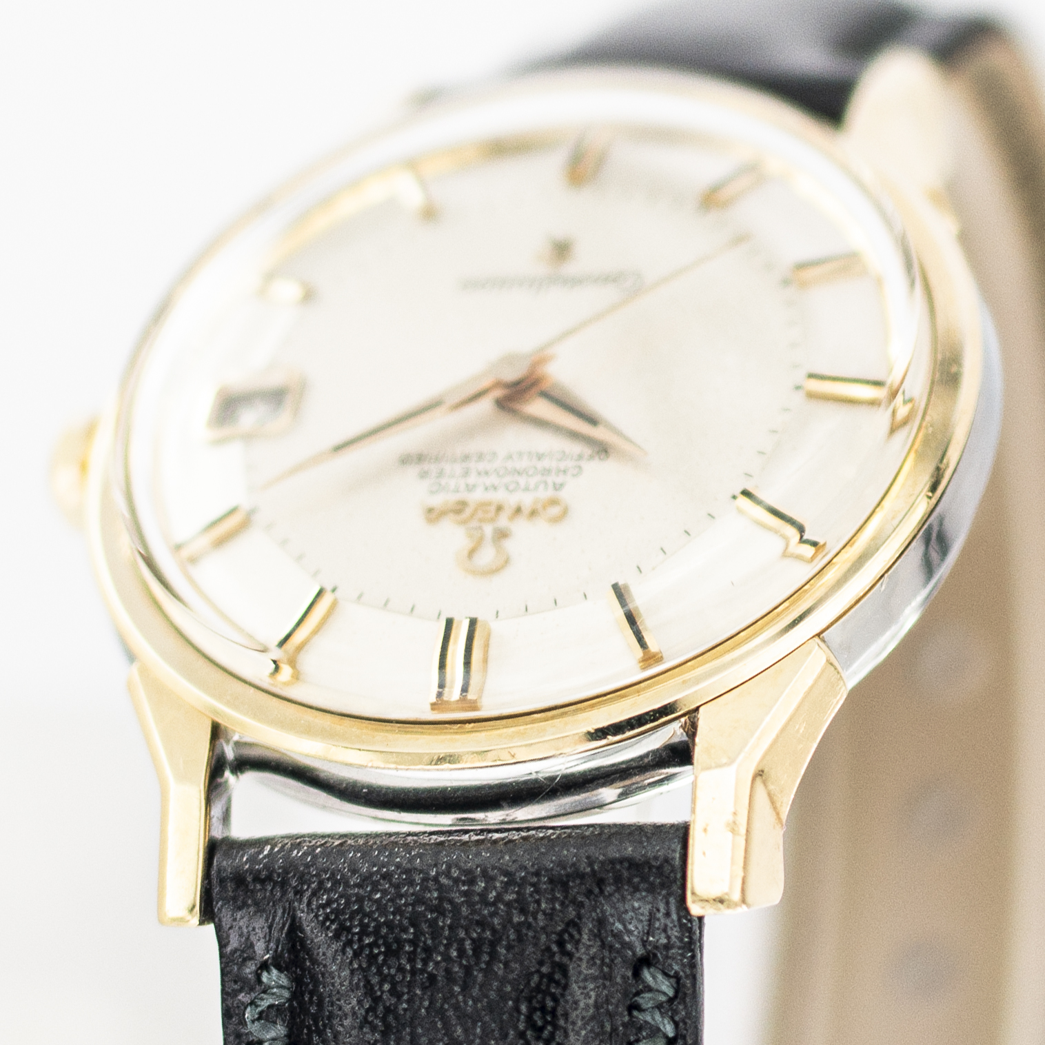 1575_marcels_watch_group_vintage_wristwatch_1966_omega_168.005_constellation_pie_pan_lugs_04