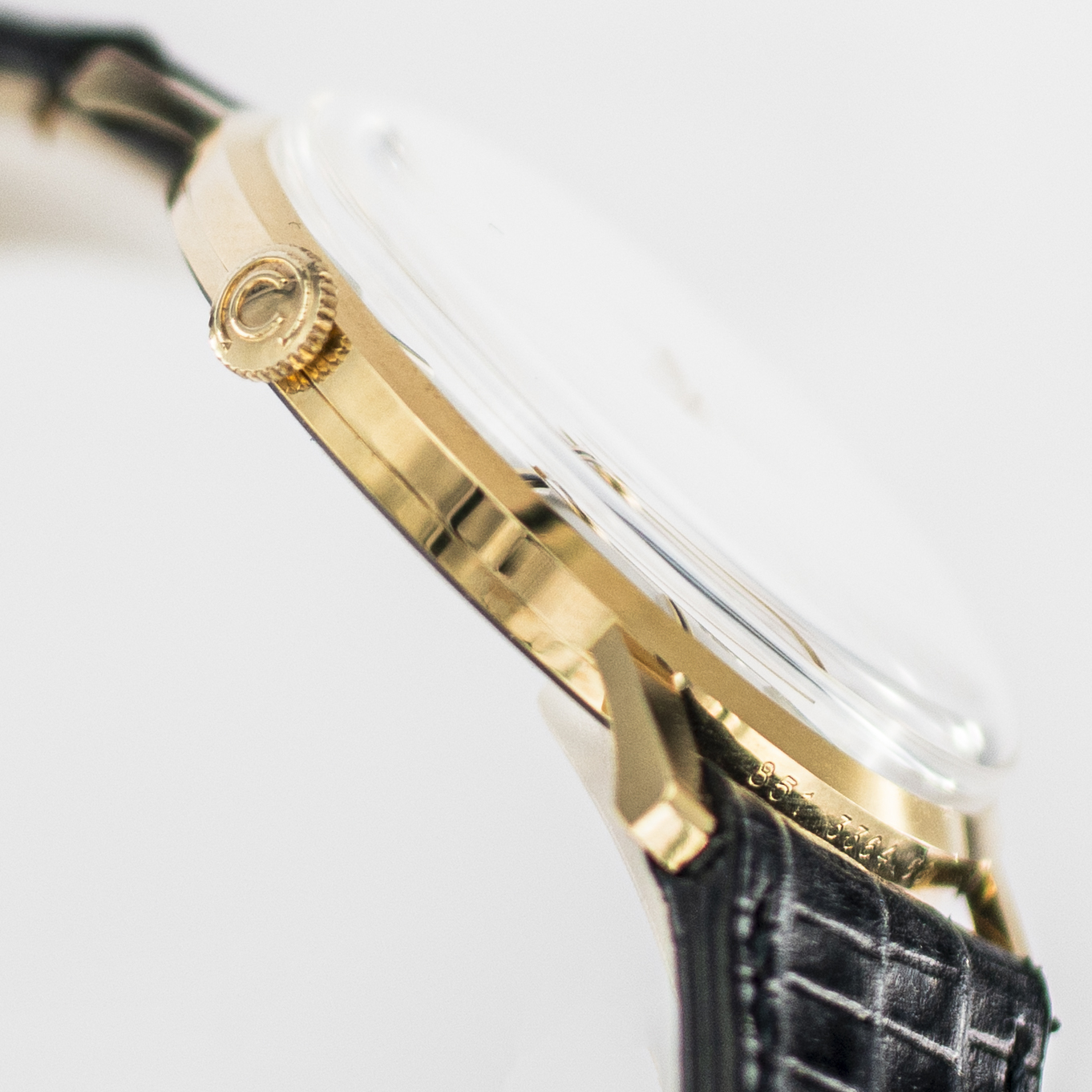 1578_marcels_watch_group_vintage_wristwatch_1968_certina_851_3364_nor_goldwatch_case_side_02