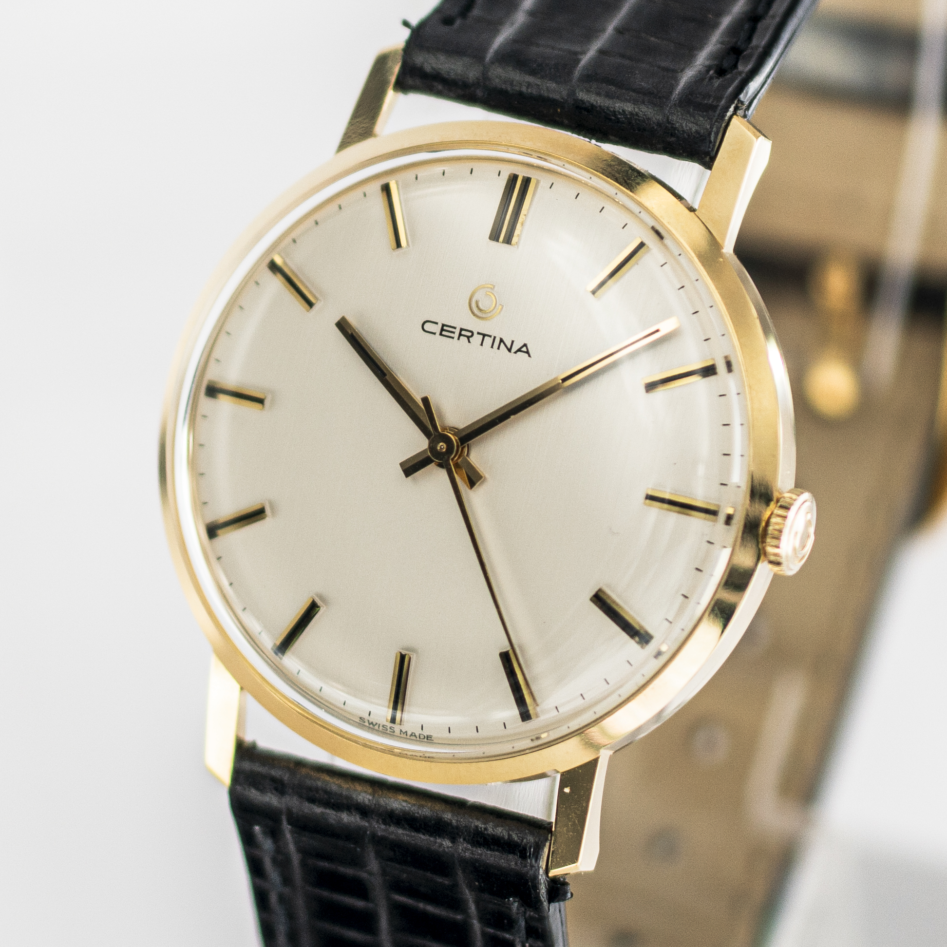 1578_marcels_watch_group_vintage_wristwatch_1968_certina_851_3364_nor_goldwatch_dial_03