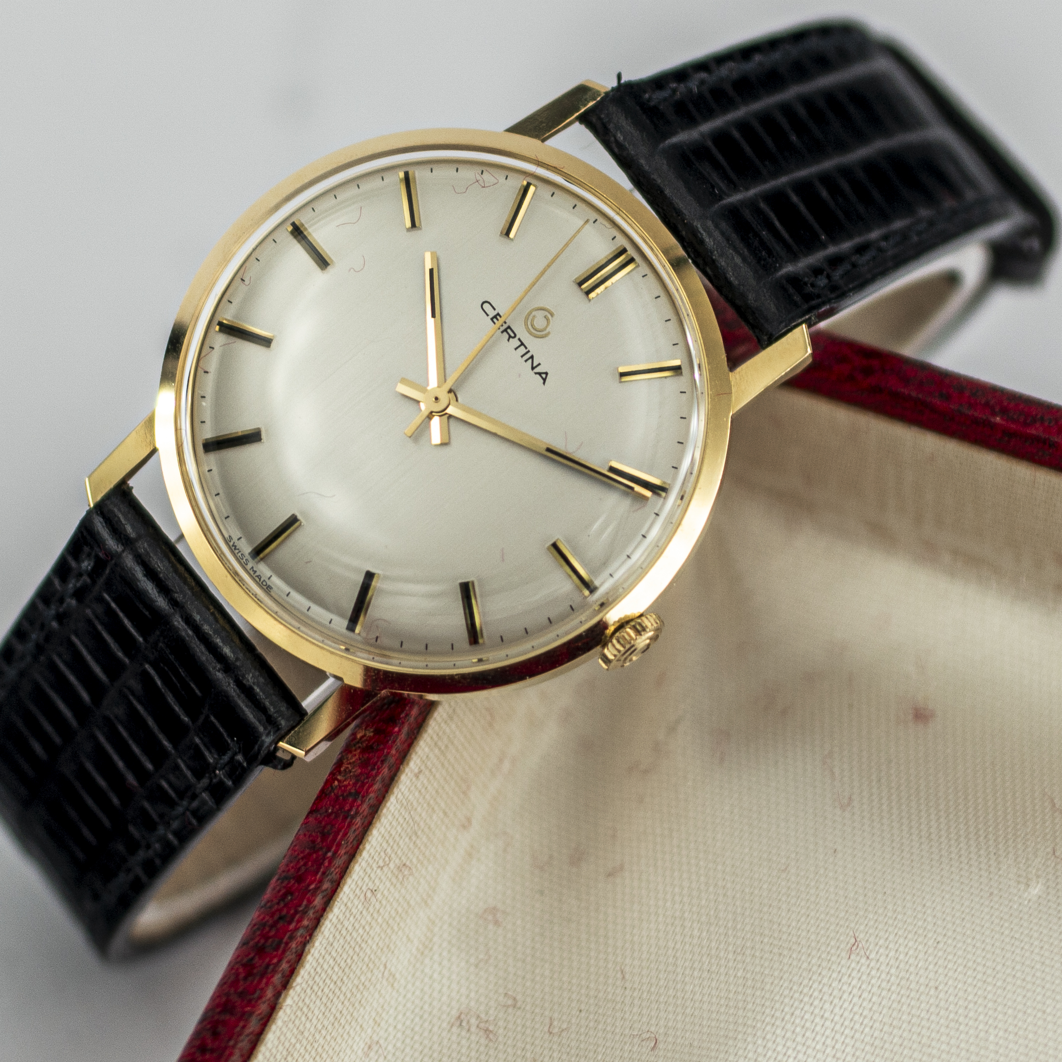 1578_marcels_watch_group_vintage_wristwatch_1968_certina_851_3364_nor_goldwatch_dial_16