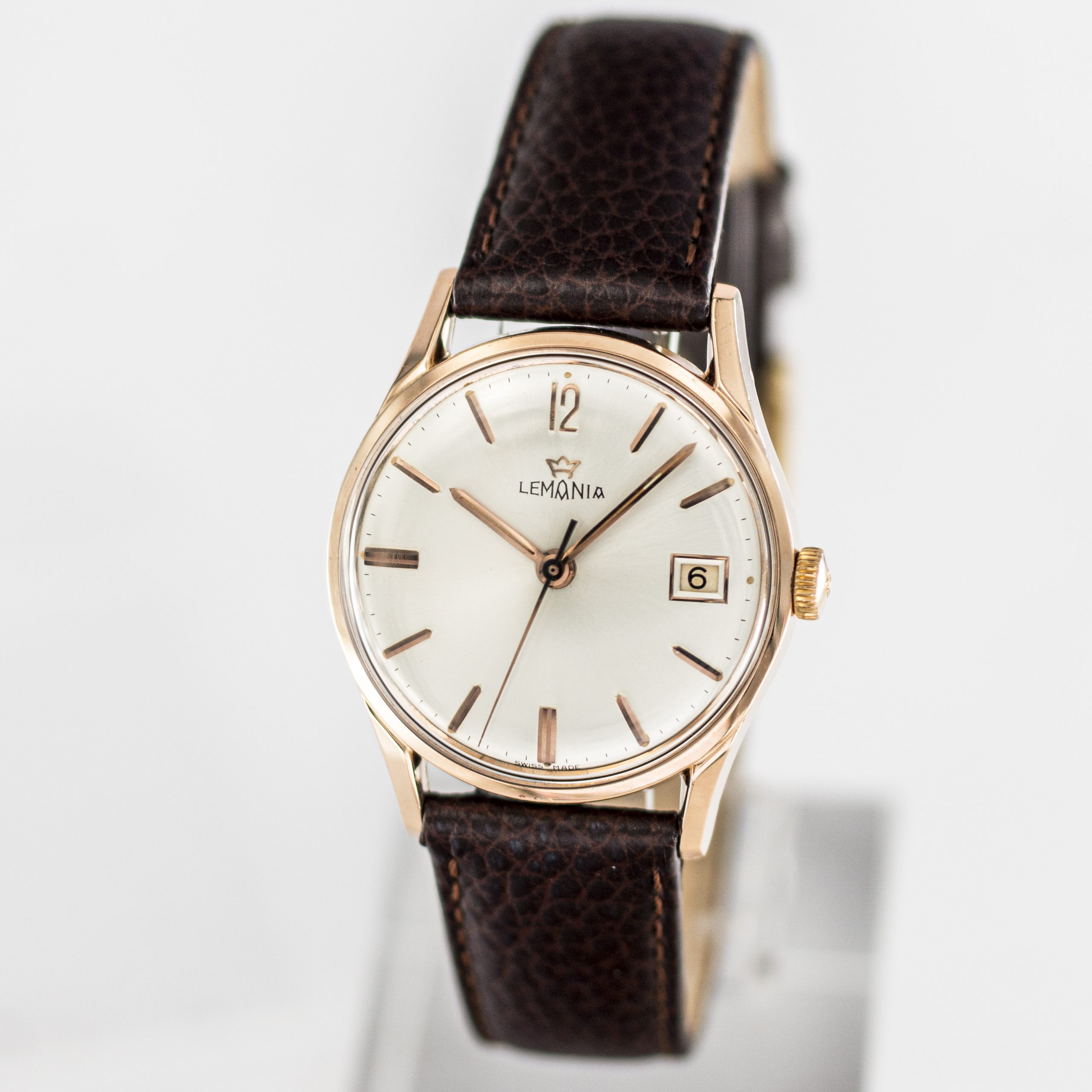 1580_marcels_watch_group_vintage_wristwatch_1962_lemania_918_62KO_dial_02