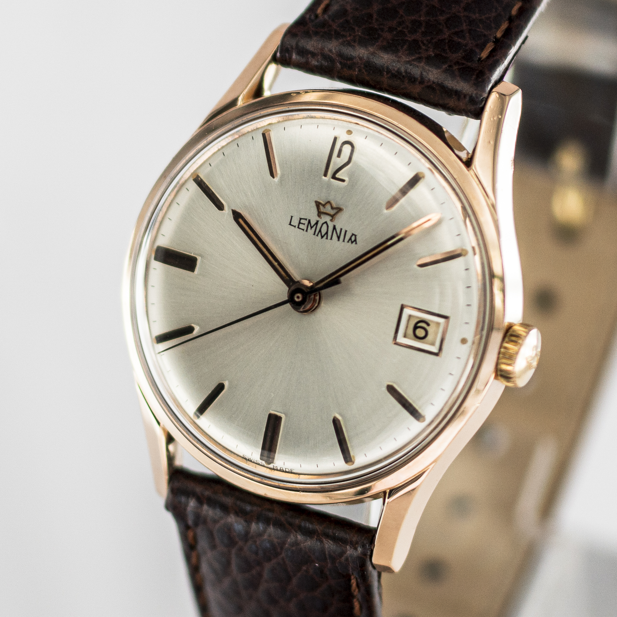 1580_marcels_watch_group_vintage_wristwatch_1962_lemania_918_62KO_dial_03