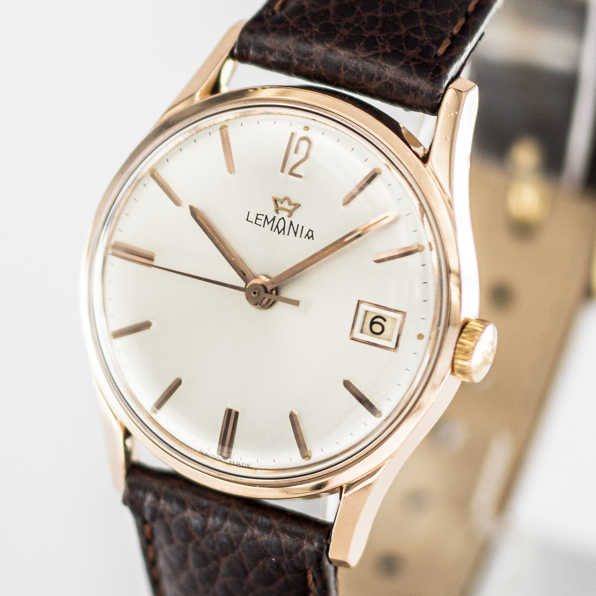 1580_marcels_watch_group_vintage_wristwatch_1962_lemania_918_62KO_dial_04