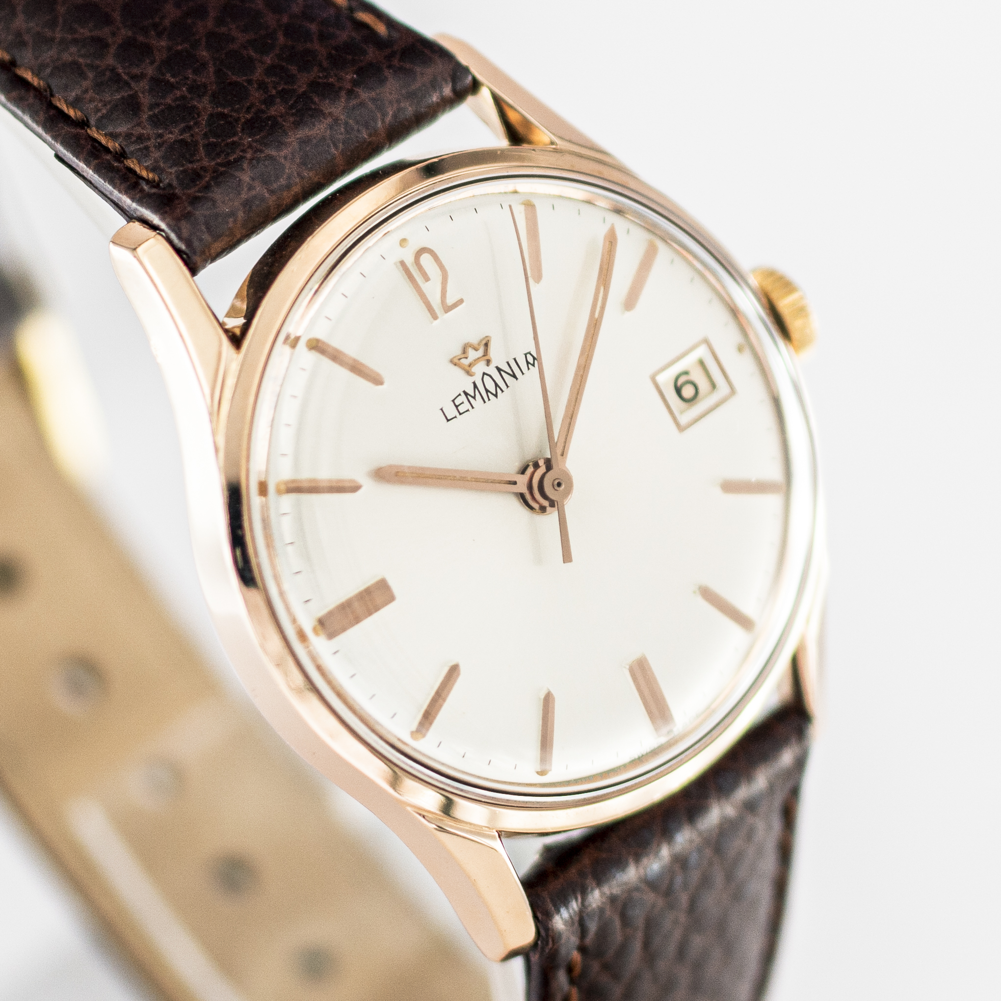 1580_marcels_watch_group_vintage_wristwatch_1962_lemania_918_62KO_dial_07