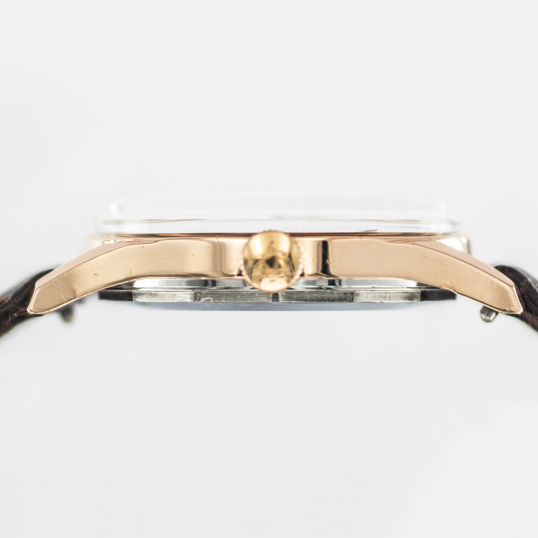 1580_marcels_watch_group_vintage_wristwatch_1962_lemania_918_62KO_wcase_side_02