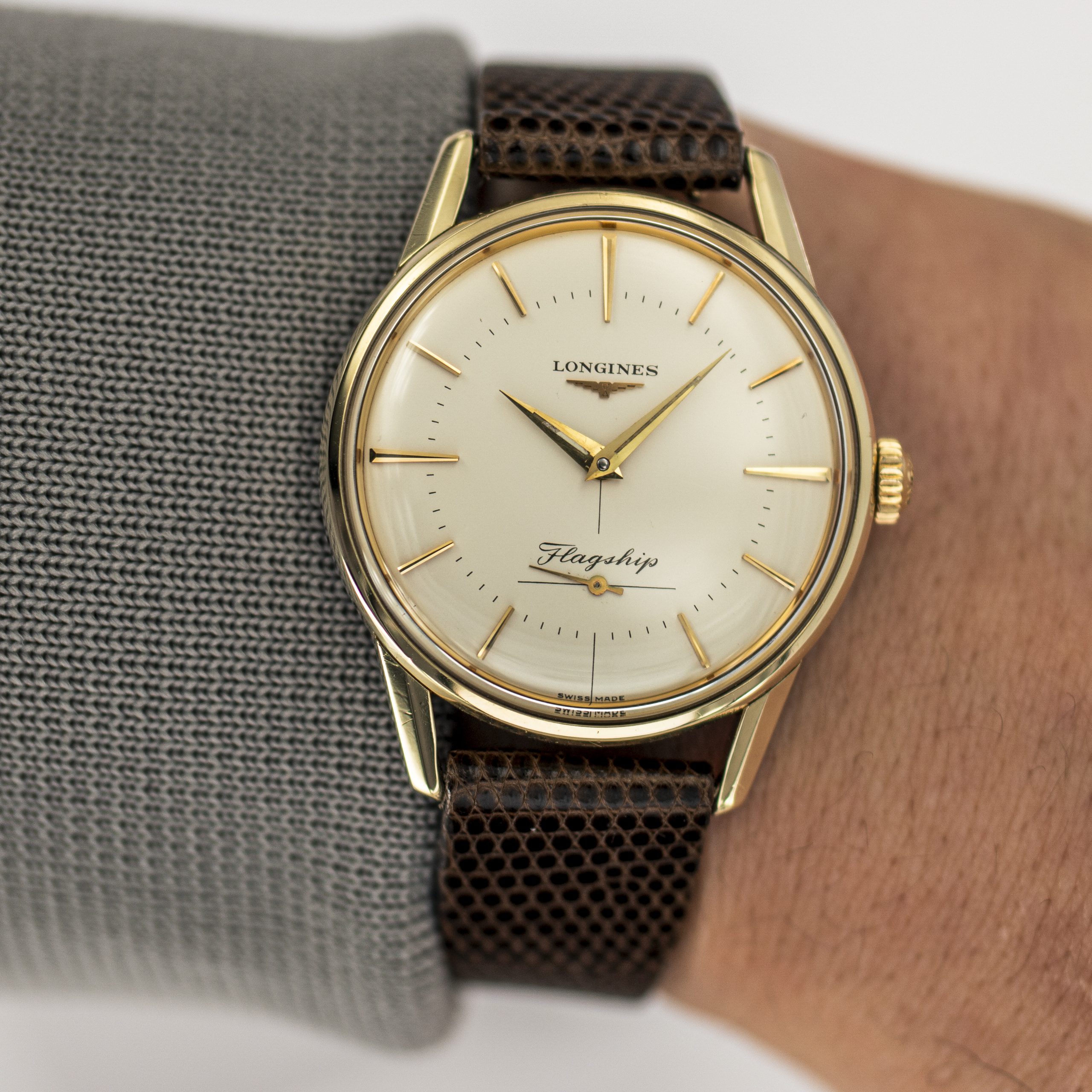 1583_marcels_watch_group_vintage_wristwatch_1961_longines_302_flagship_wristshot_02