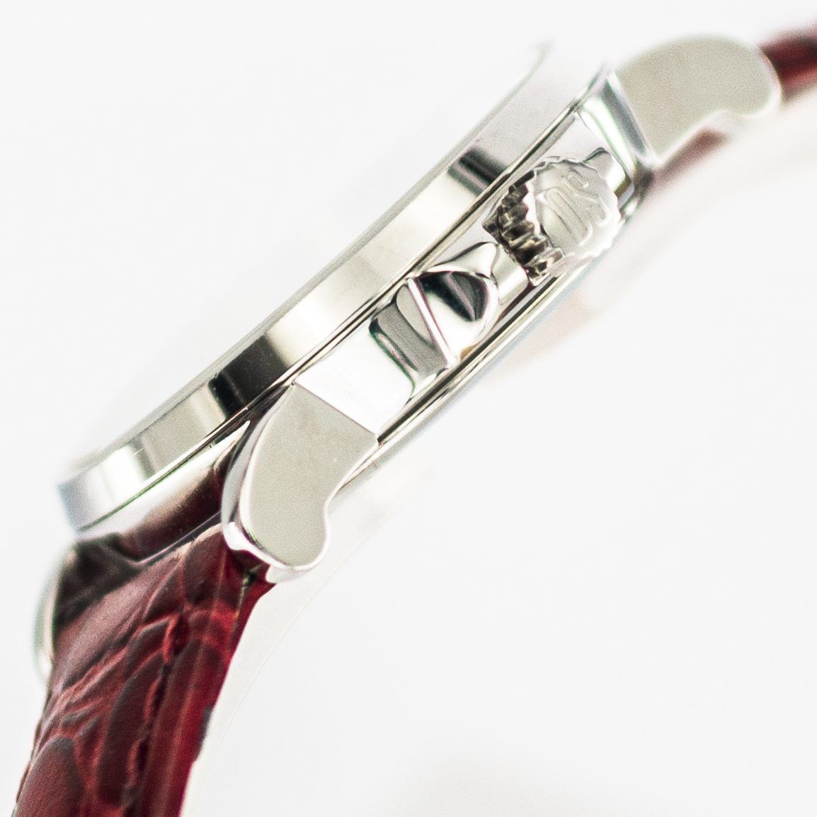 1587_marcels_watch_group_ladies_wristwatch_2000s_certina_caimano_case_side_02