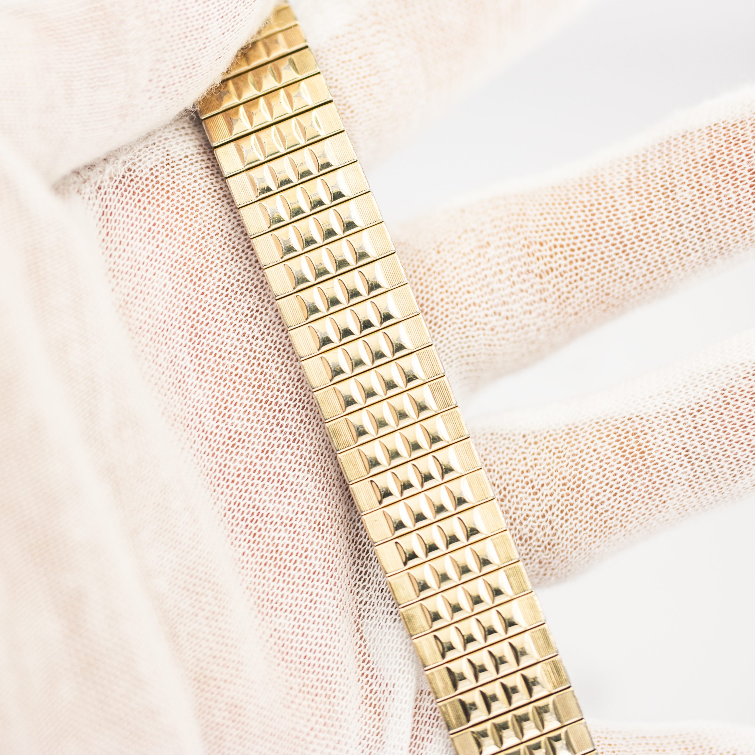 STR0146_marcels_watch_group_JB_champion_gold_on_steel_flexi_bracelet_1950s_07