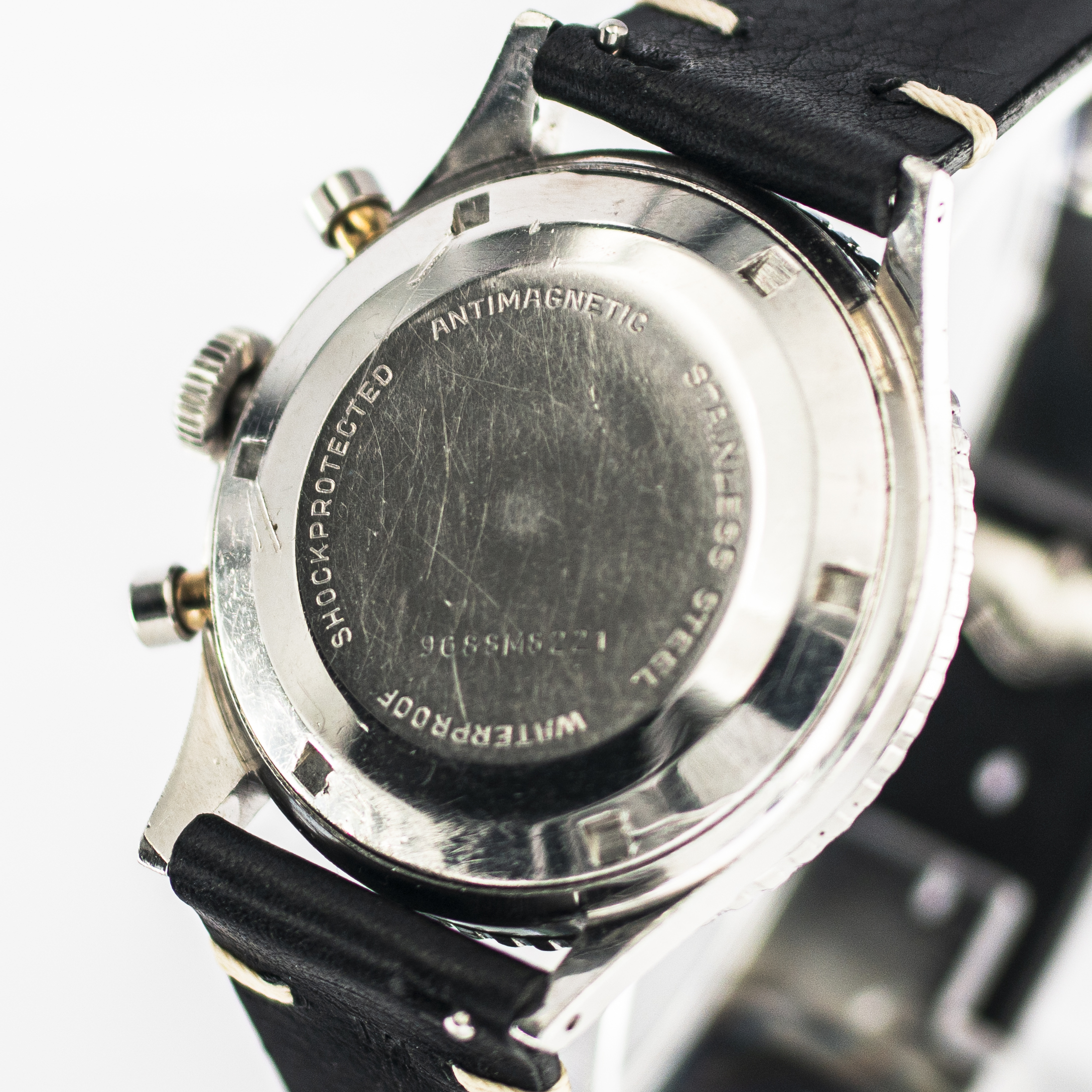 1535_marcels_watch_group_nivada_grenchen_9688_M8221_aviator_sea_diver_caseback_05