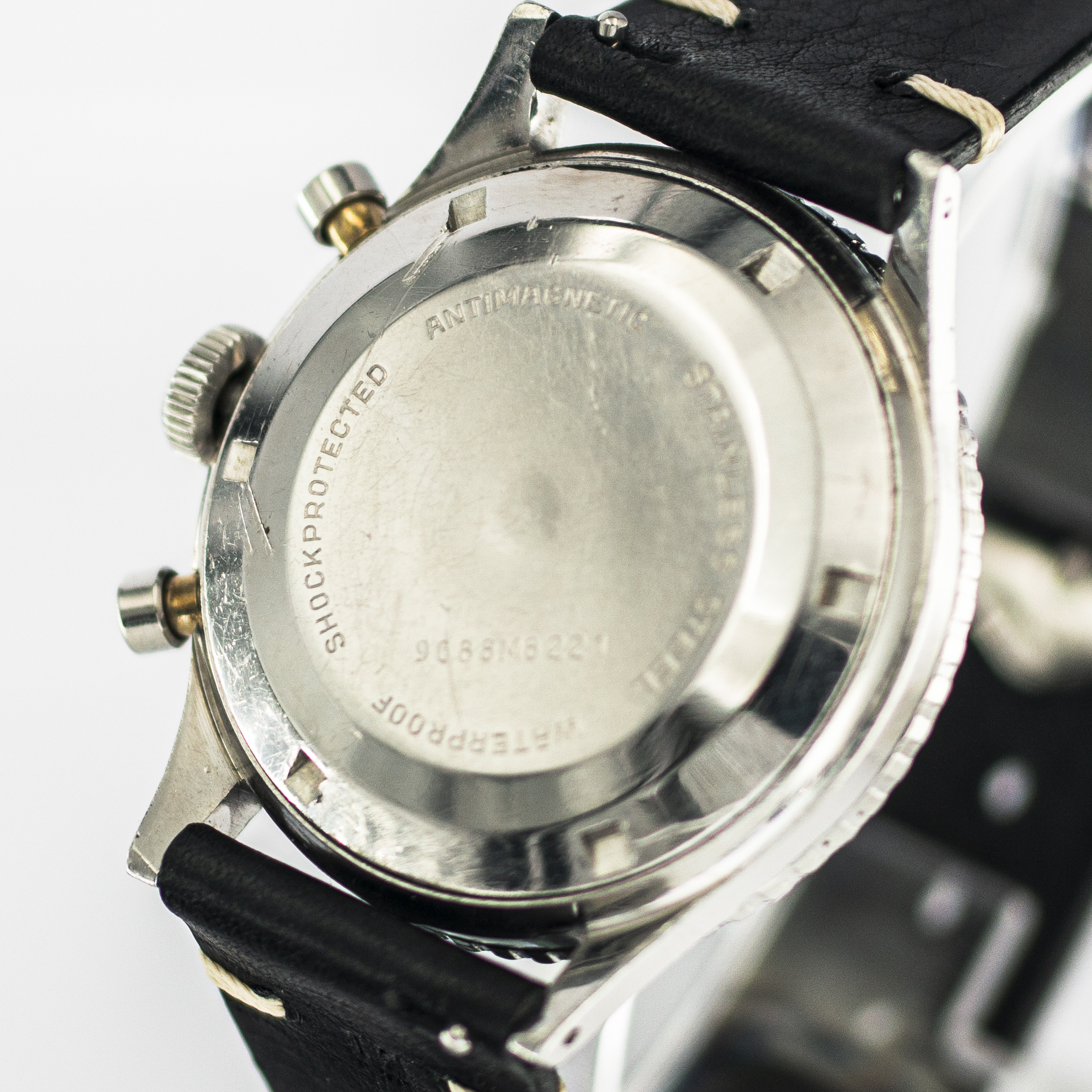1535_marcels_watch_group_nivada_grenchen_9688_M8221_aviator_sea_diver_caseback_06