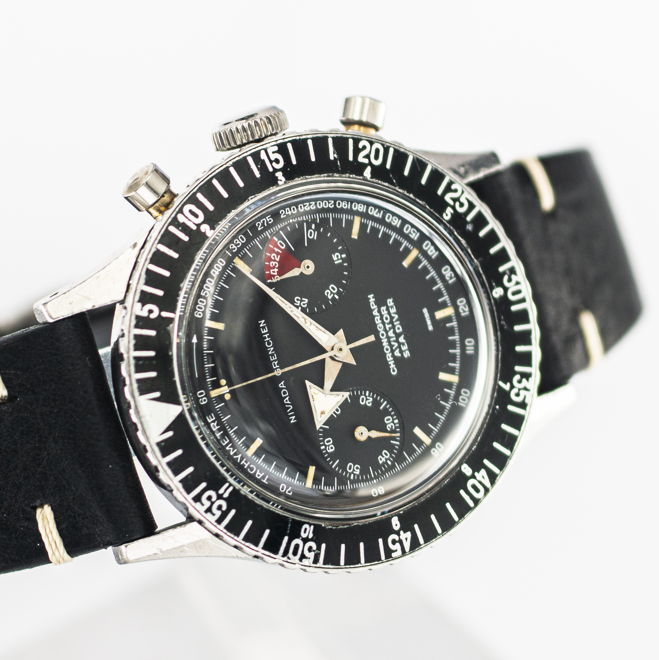 1535_marcels_watch_group_nivada_grenchen_9688_M8221_aviator_sea_diver_dial_12