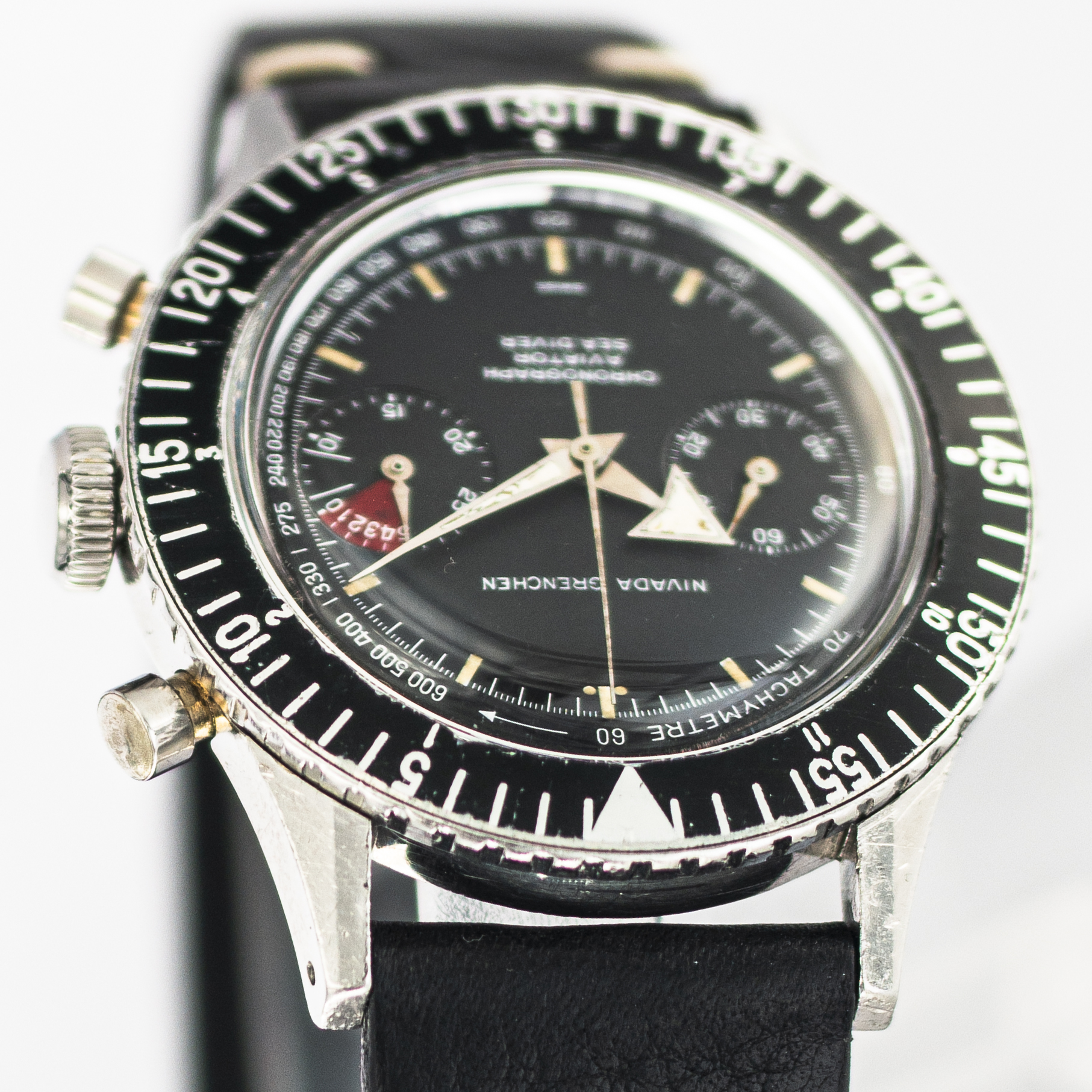 1535_marcels_watch_group_nivada_grenchen_9688_M8221_aviator_sea_diver_lugs_02