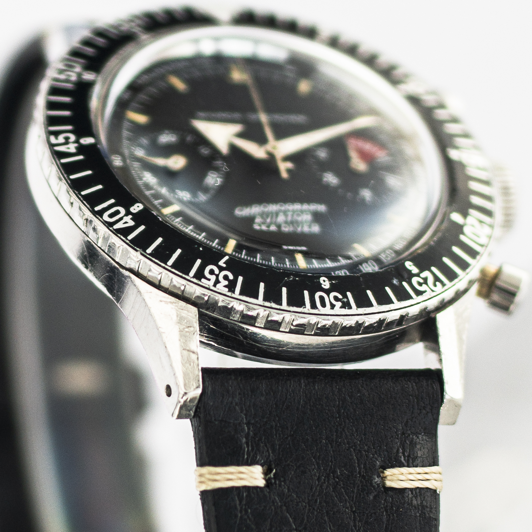 1535_marcels_watch_group_nivada_grenchen_9688_M8221_aviator_sea_diver_lugs_04